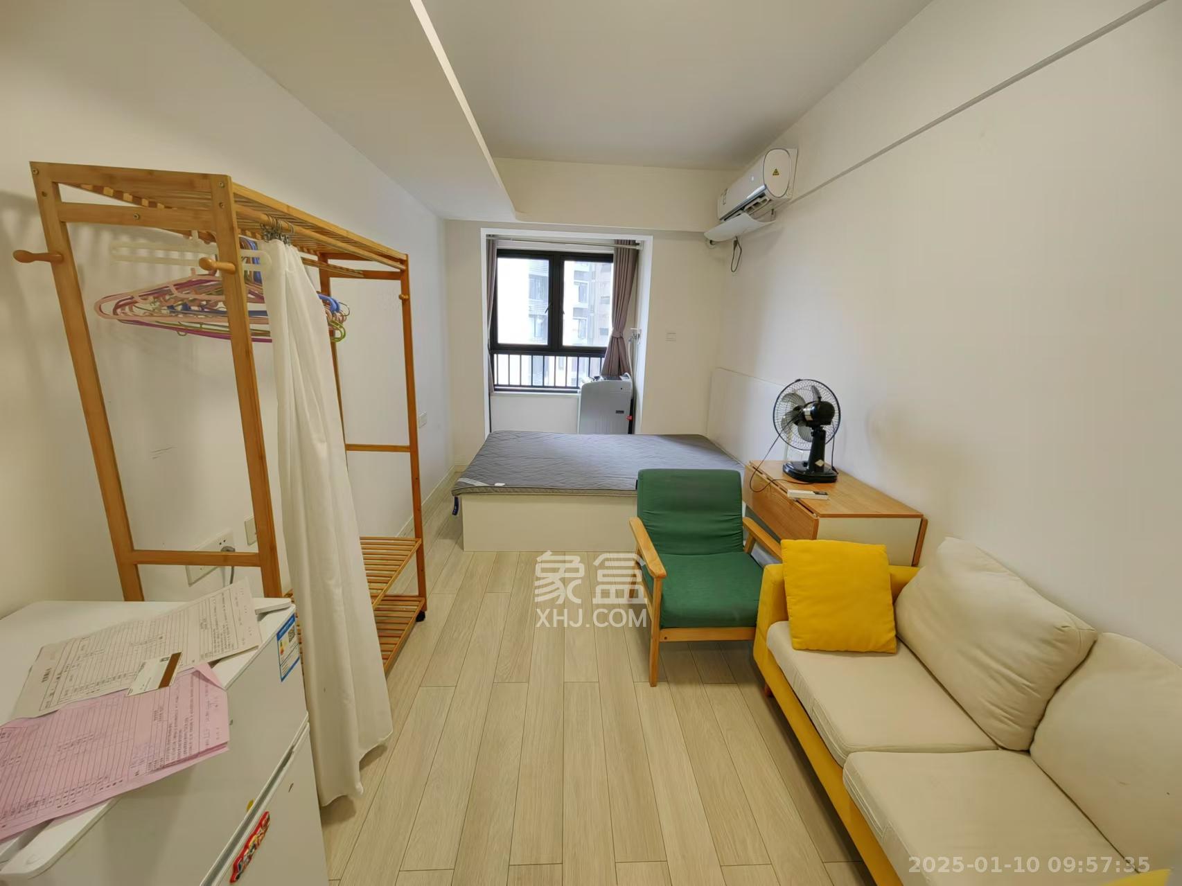 万科金域缇香 1室1厅1卫 1200.0元/月 万科金域缇香 1室1厅1卫 1200.0元/月室内图