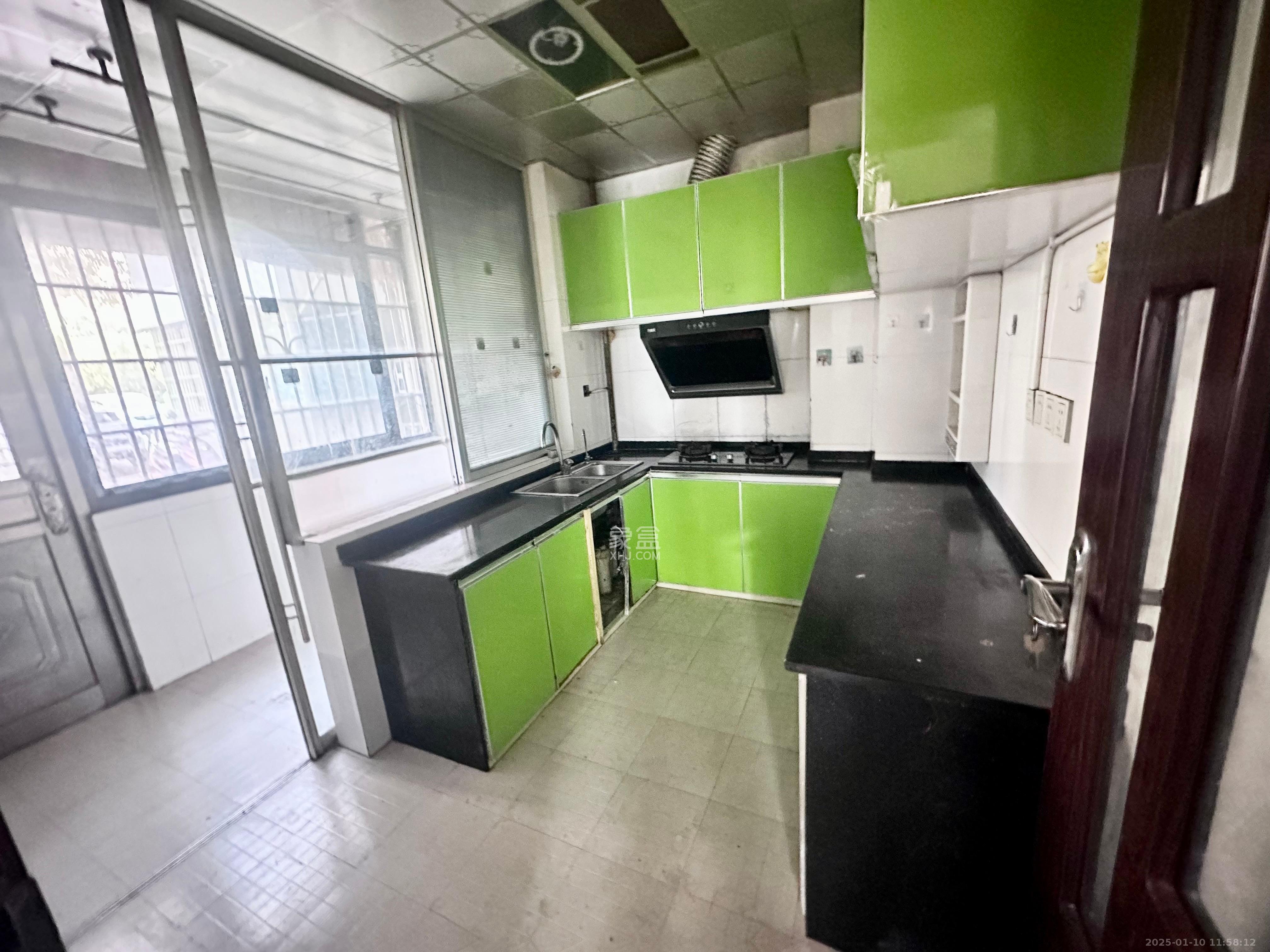 白沙湾嘉园  3室2厅2卫    2800.0元/月 白沙湾嘉园  3室2厅2卫    2800.0元/月室内图