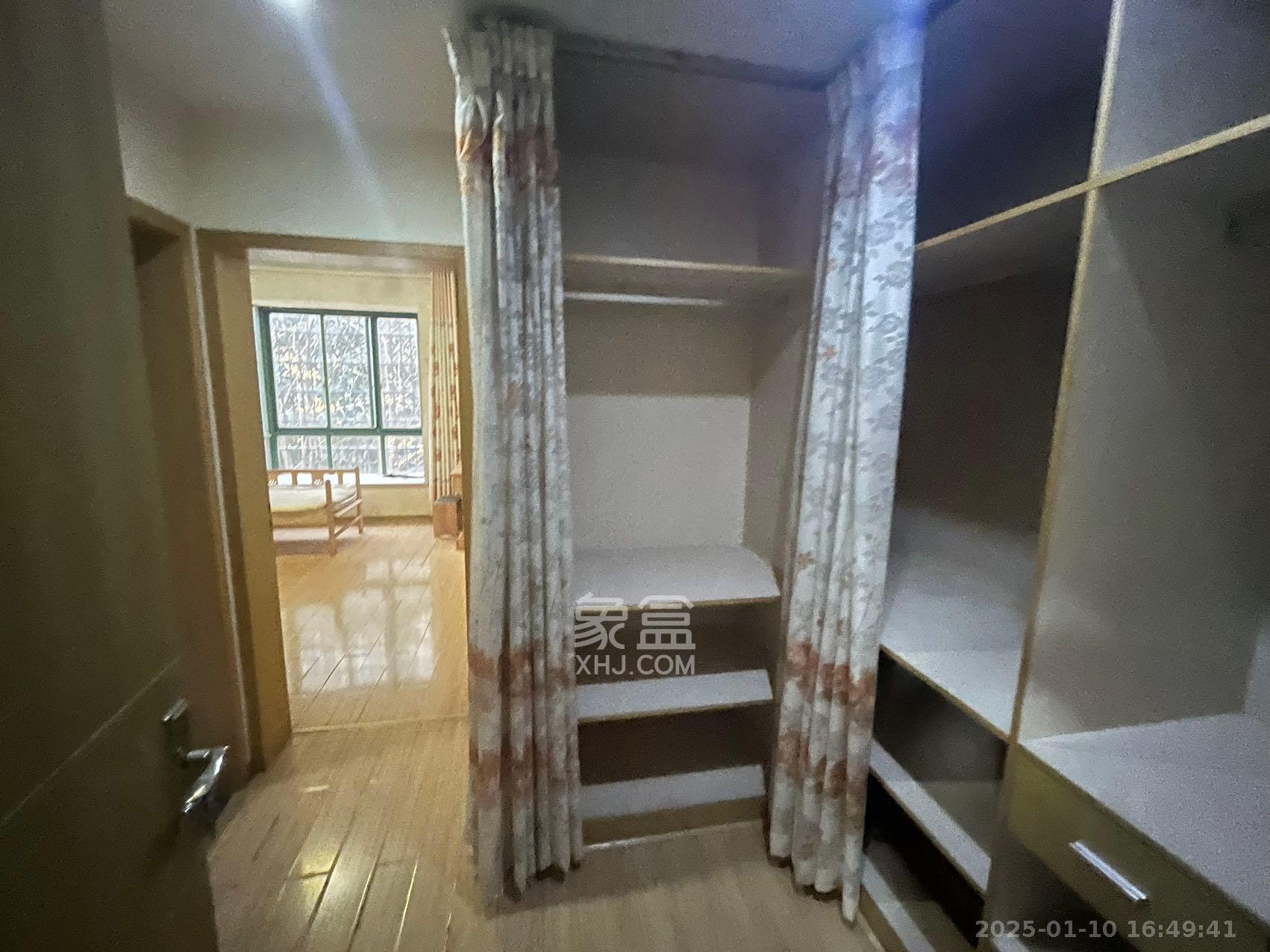 美林景园 3室2厅2卫 2800.0元/月 美林景园 3室2厅2卫 2800.0元/月室内图