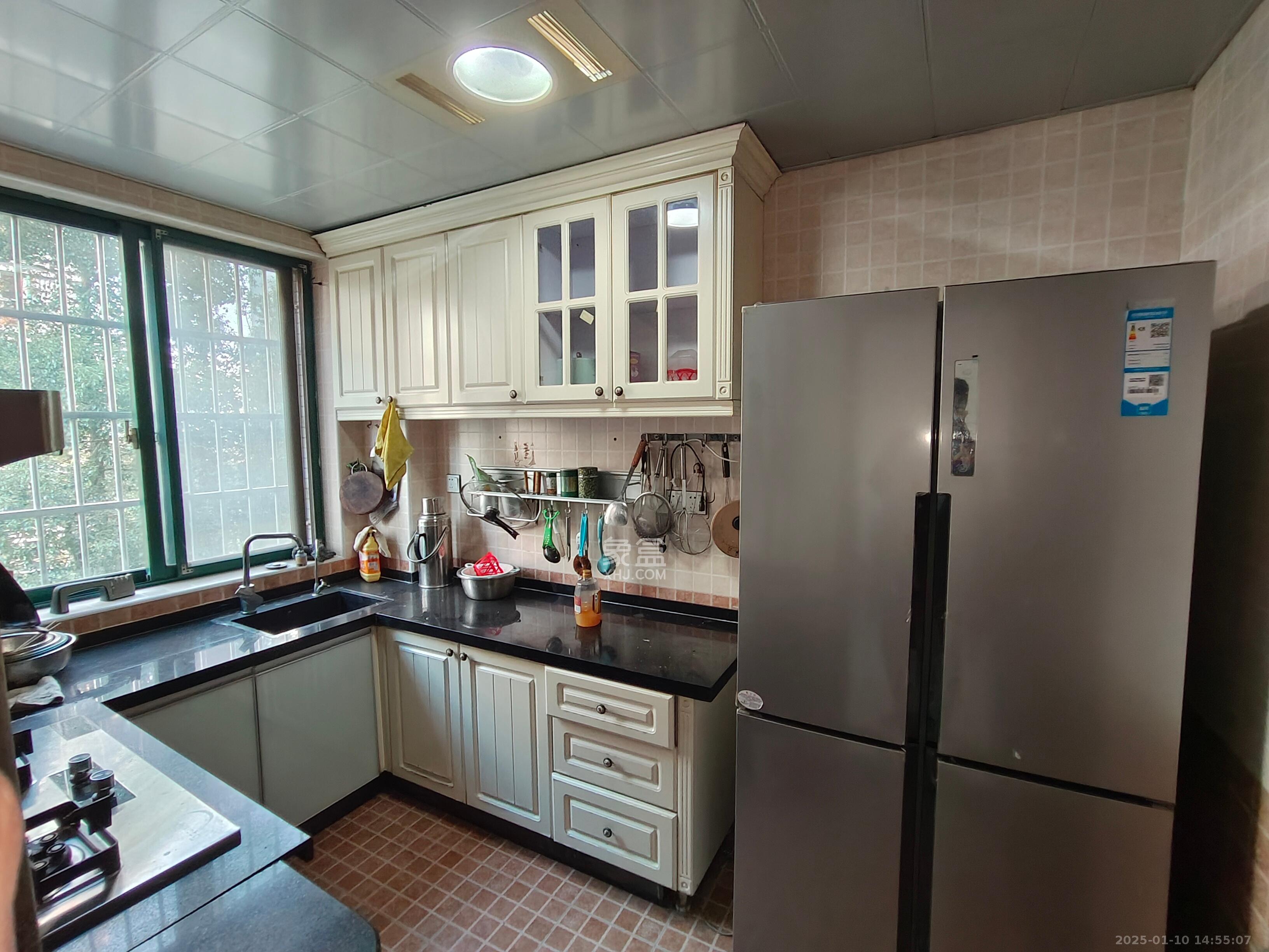 富景园 4室2厅0卫 3000.0元/月 富景园 4室2厅0卫 3000.0元/月室内图