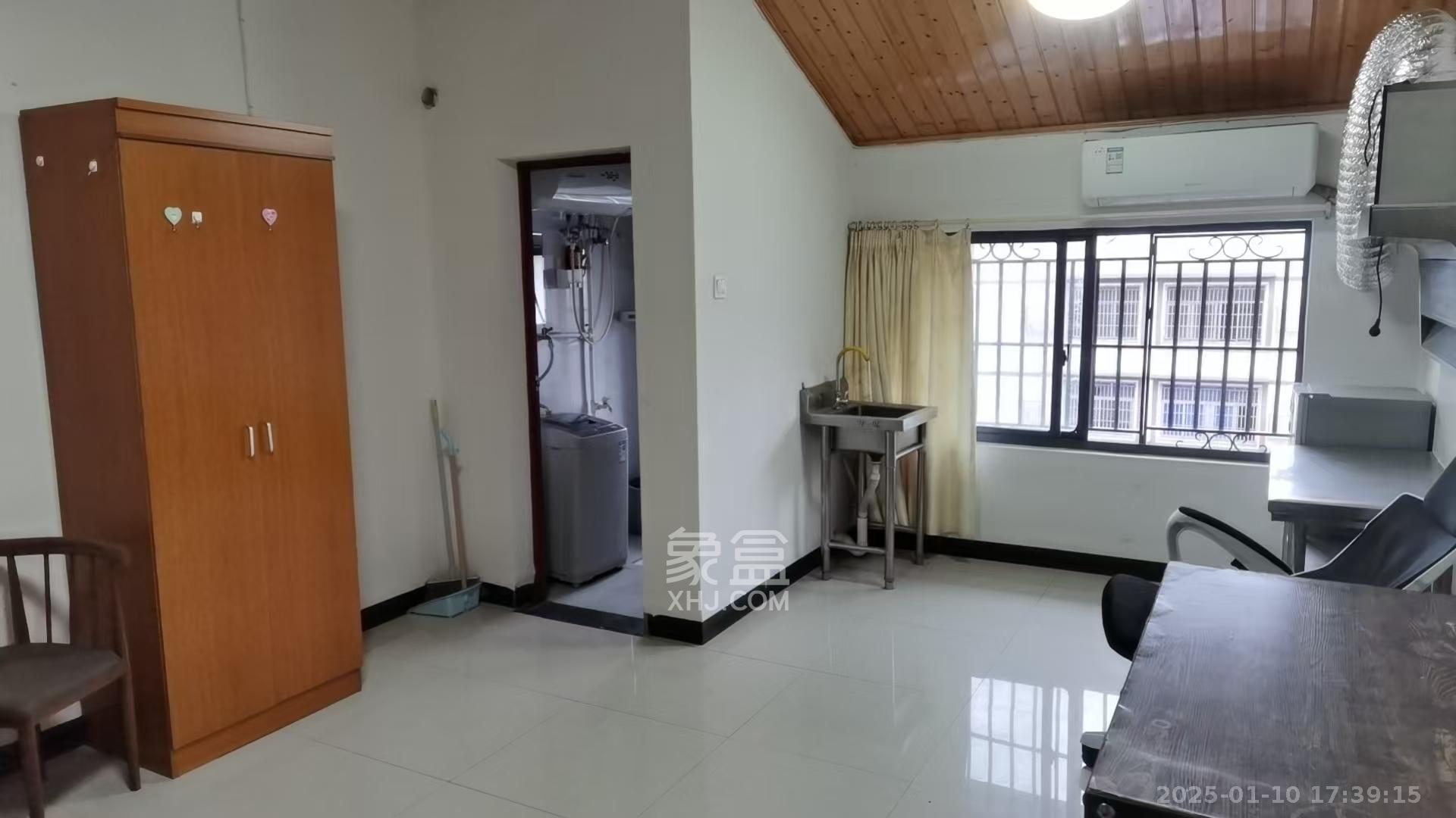 星沙三区 1室1厅1卫 1000.0元/月 星沙三区 1室1厅1卫 1000.0元/月室内图