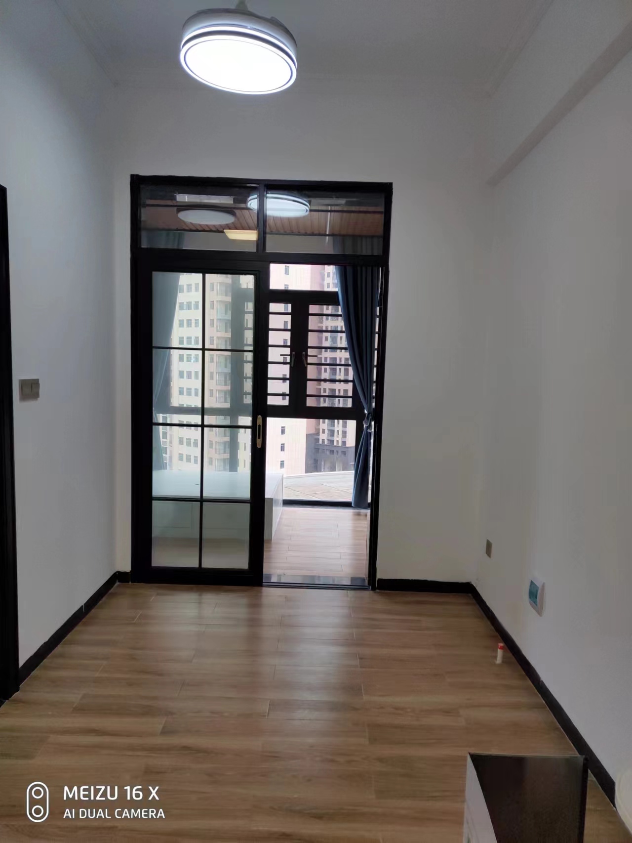 百弘学府城  1室1厅1卫    1200.0元/月 百弘学府城  1室1厅1卫    1200.0元/月室内图