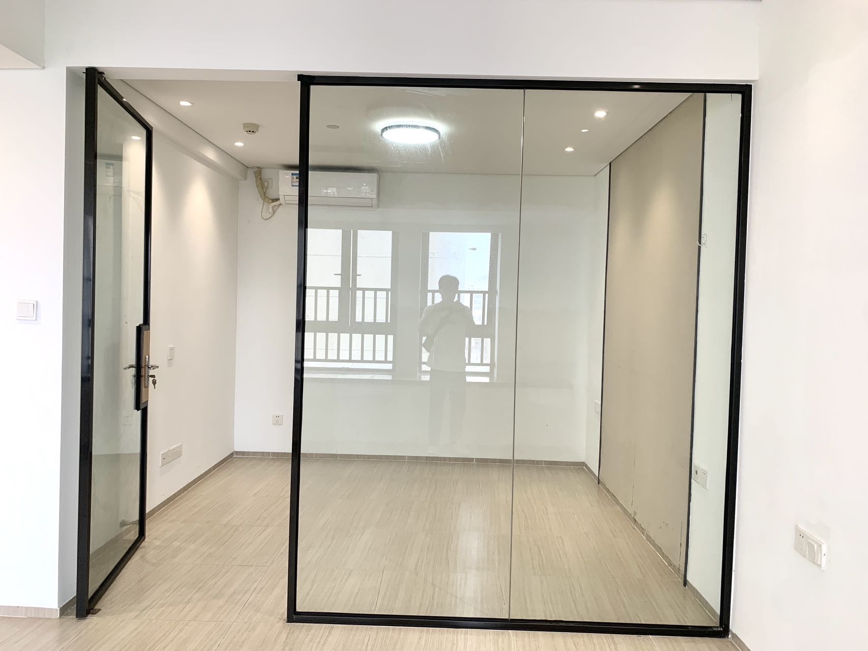 海航豪庭南苑 1室2厅1卫 120.0万 海航豪庭南苑 1室2厅1卫 120.0万室内图