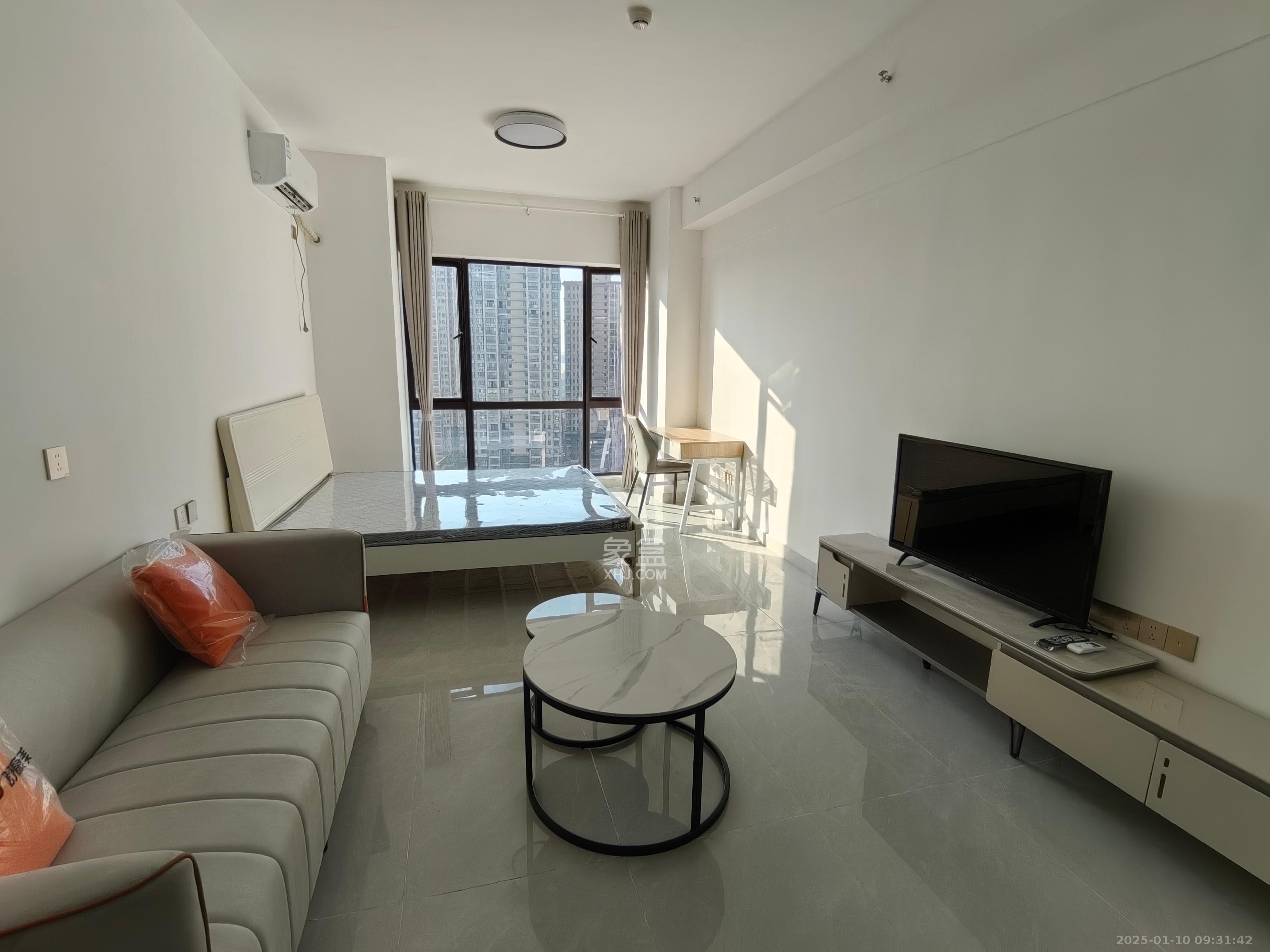 鄱阳汇金中心  1室0厅0卫    1700.0元/月 鄱阳汇金中心  1室0厅0卫    1700.0元/月室内图