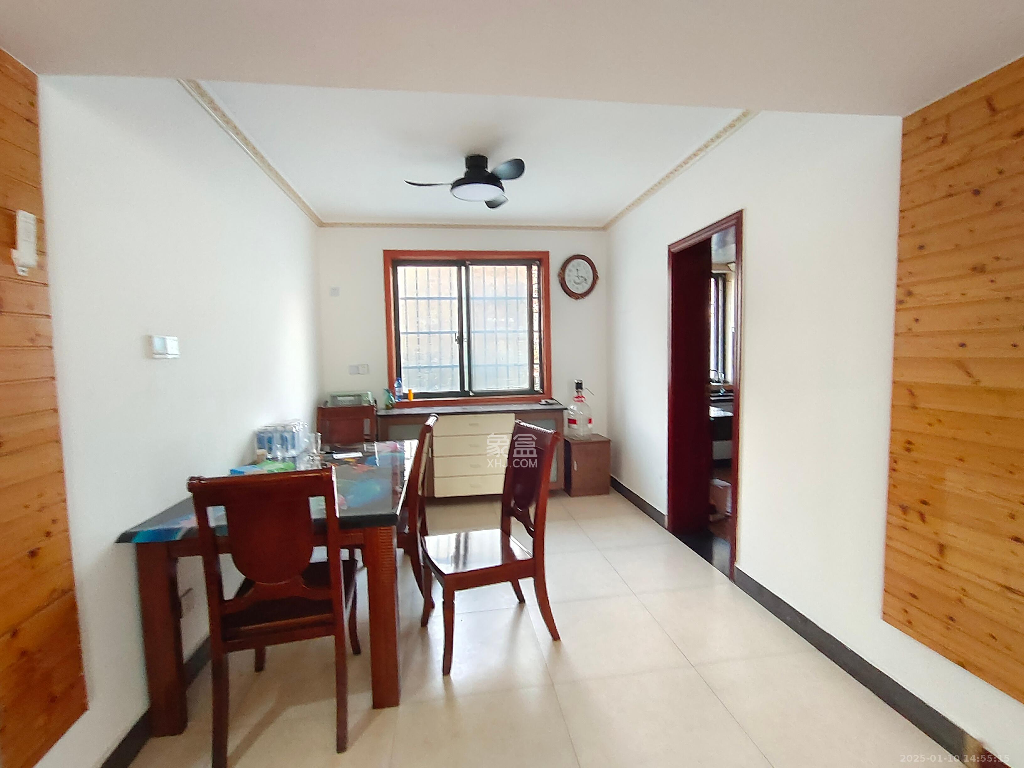 富景园 4室2厅0卫 3000.0元/月 富景园 4室2厅0卫 3000.0元/月室内图