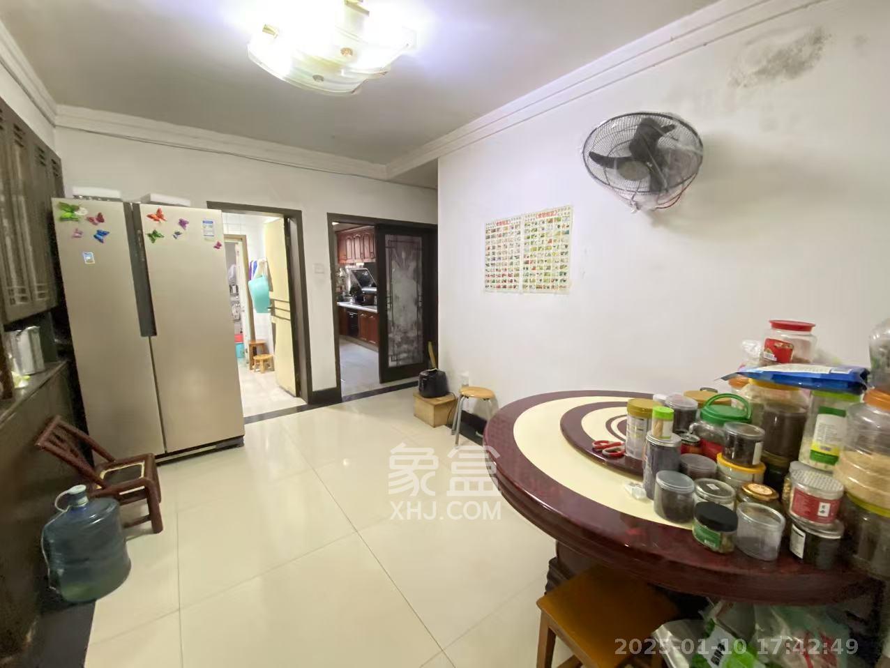 麻园湾测试所  4室2厅2卫    3500.0元/月 麻园湾测试所  4室2厅2卫    3500.0元/月室内图