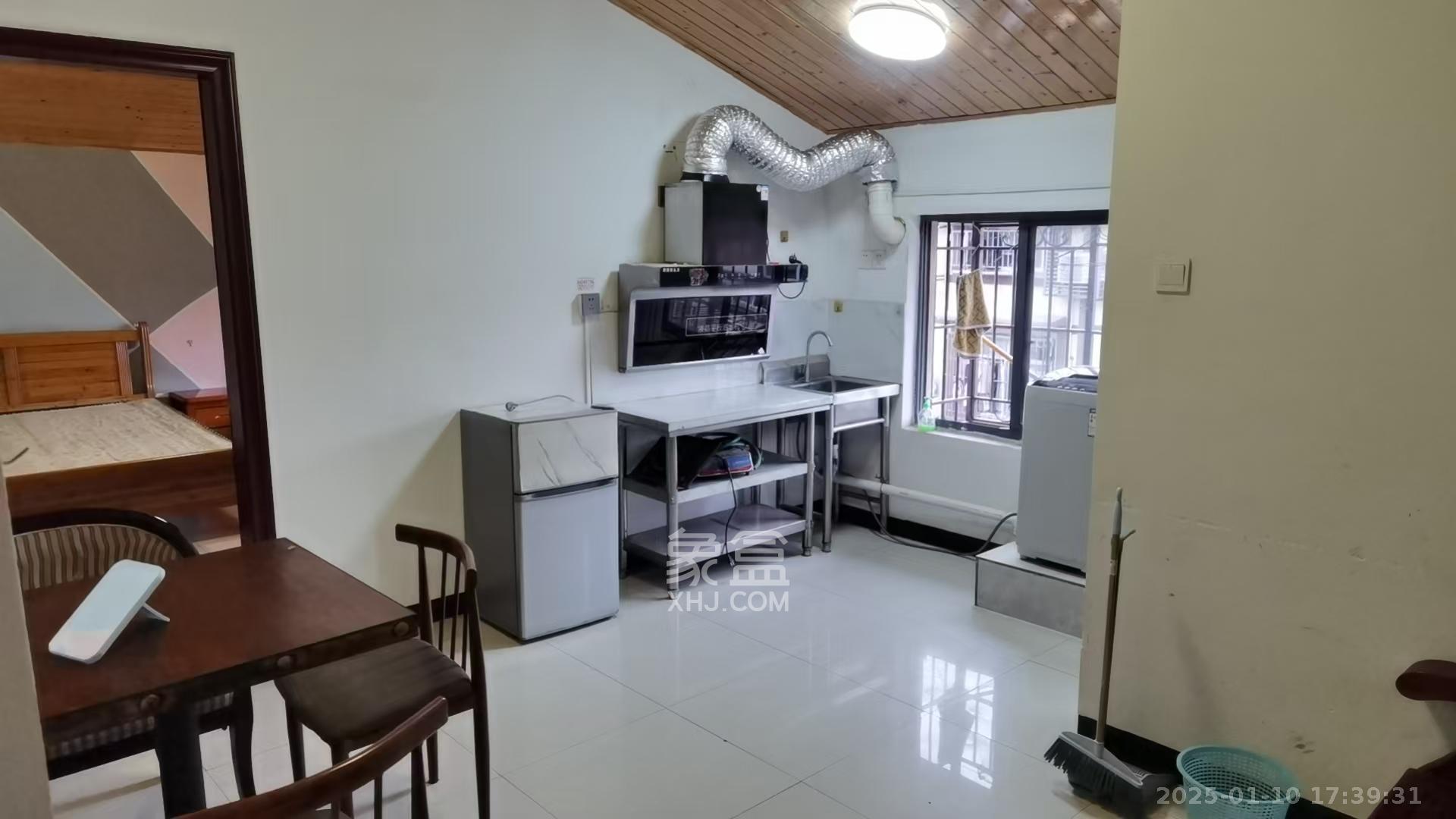 星沙三区 1室1厅1卫 1000.0元/月 星沙三区 1室1厅1卫 1000.0元/月室内图