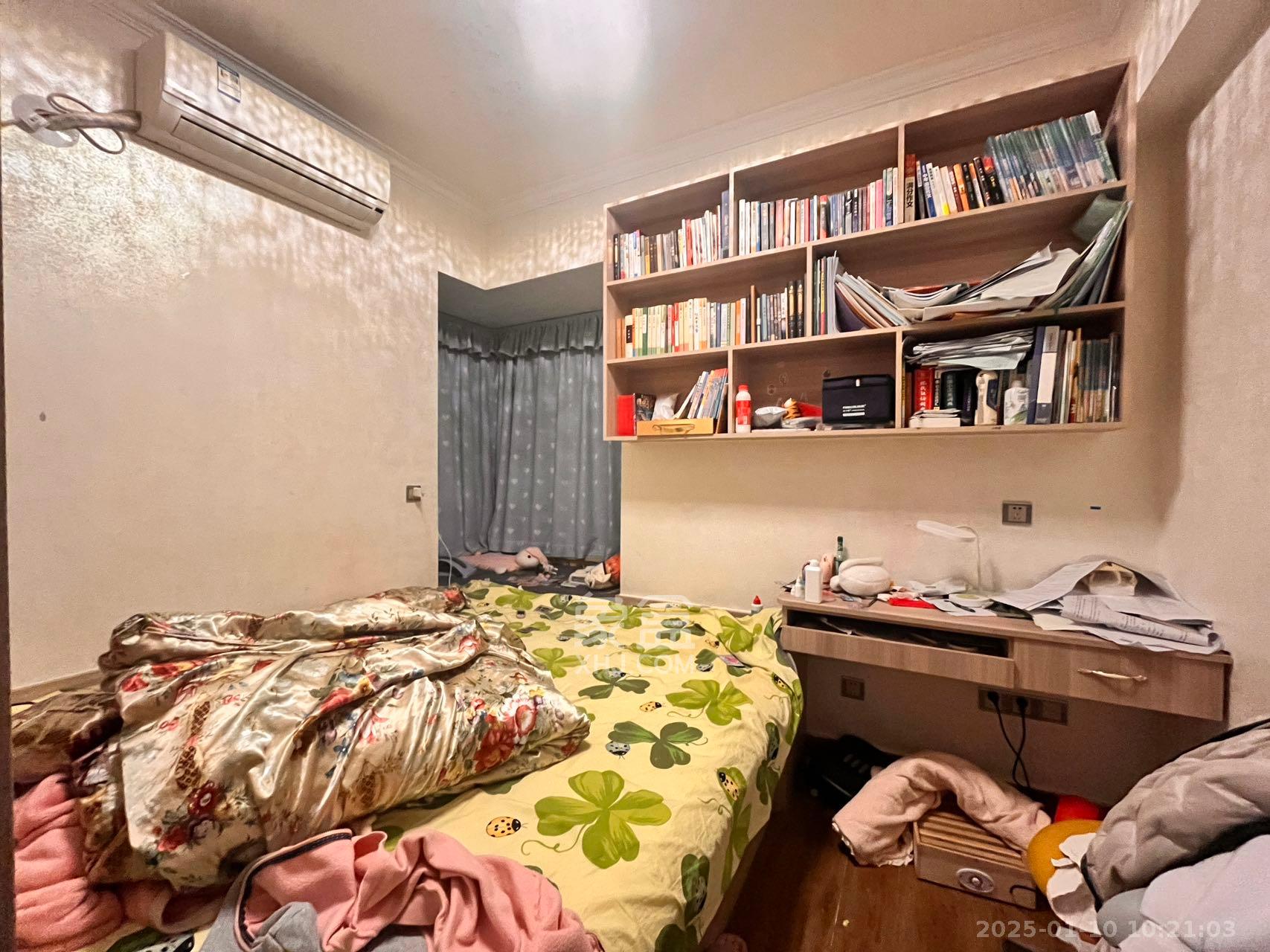 荣悦台 2室2厅1卫 2900.0元/月 荣悦台 2室2厅1卫 2900.0元/月室内图