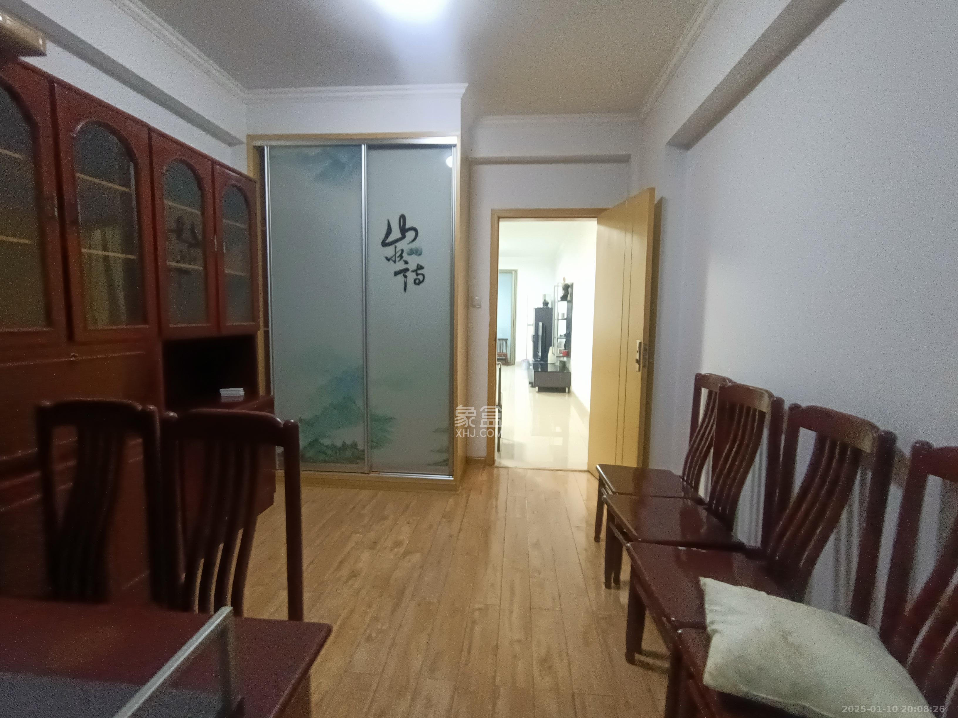 锦湘国际星城二期(锦雅苑) 3室2厅2卫 2600.0元/月 锦湘国际星城二期(锦雅苑) 3室2厅2卫 2600.0元/月室内图