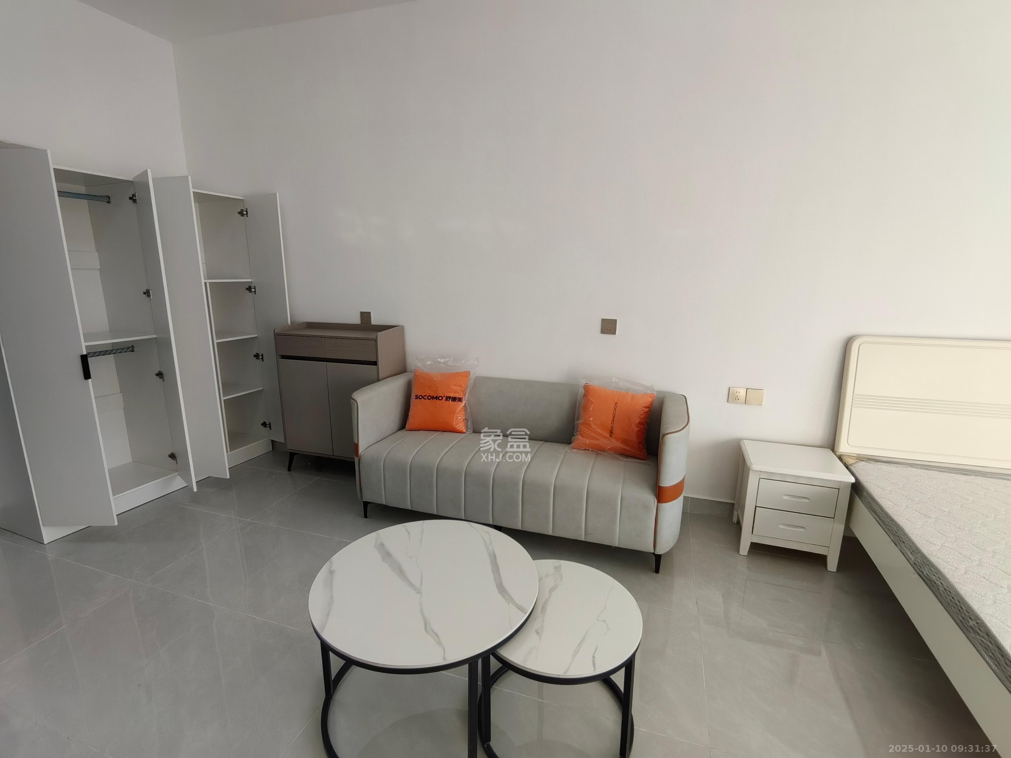 鄱阳汇金中心  1室0厅0卫    1700.0元/月 鄱阳汇金中心  1室0厅0卫    1700.0元/月室内图