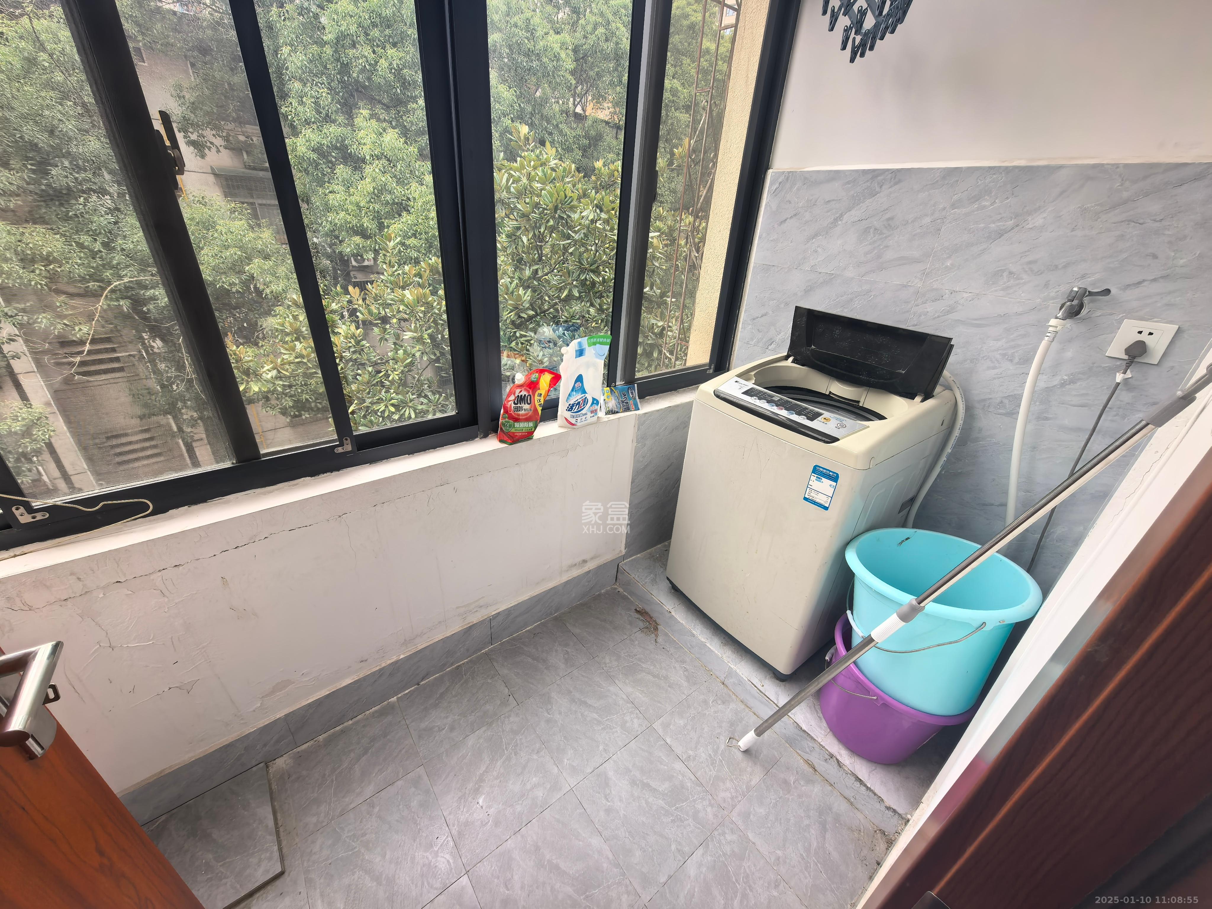 湘图大厦 2室1厅1卫 1800.0元/月 湘图大厦 2室1厅1卫 1800.0元/月室内图