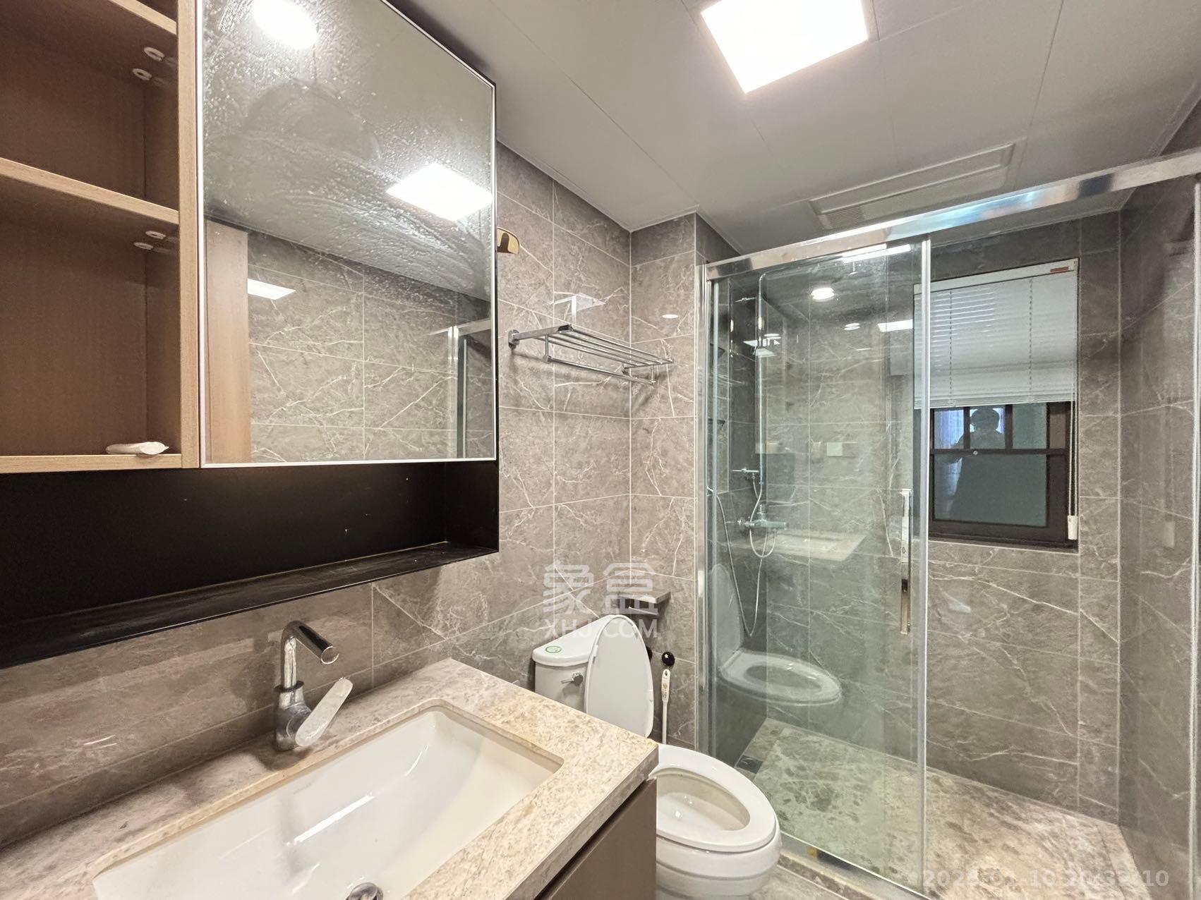 长沙溪山悦  3室2厅2卫    2500.0元/月 长沙溪山悦  3室2厅2卫    2500.0元/月室内图