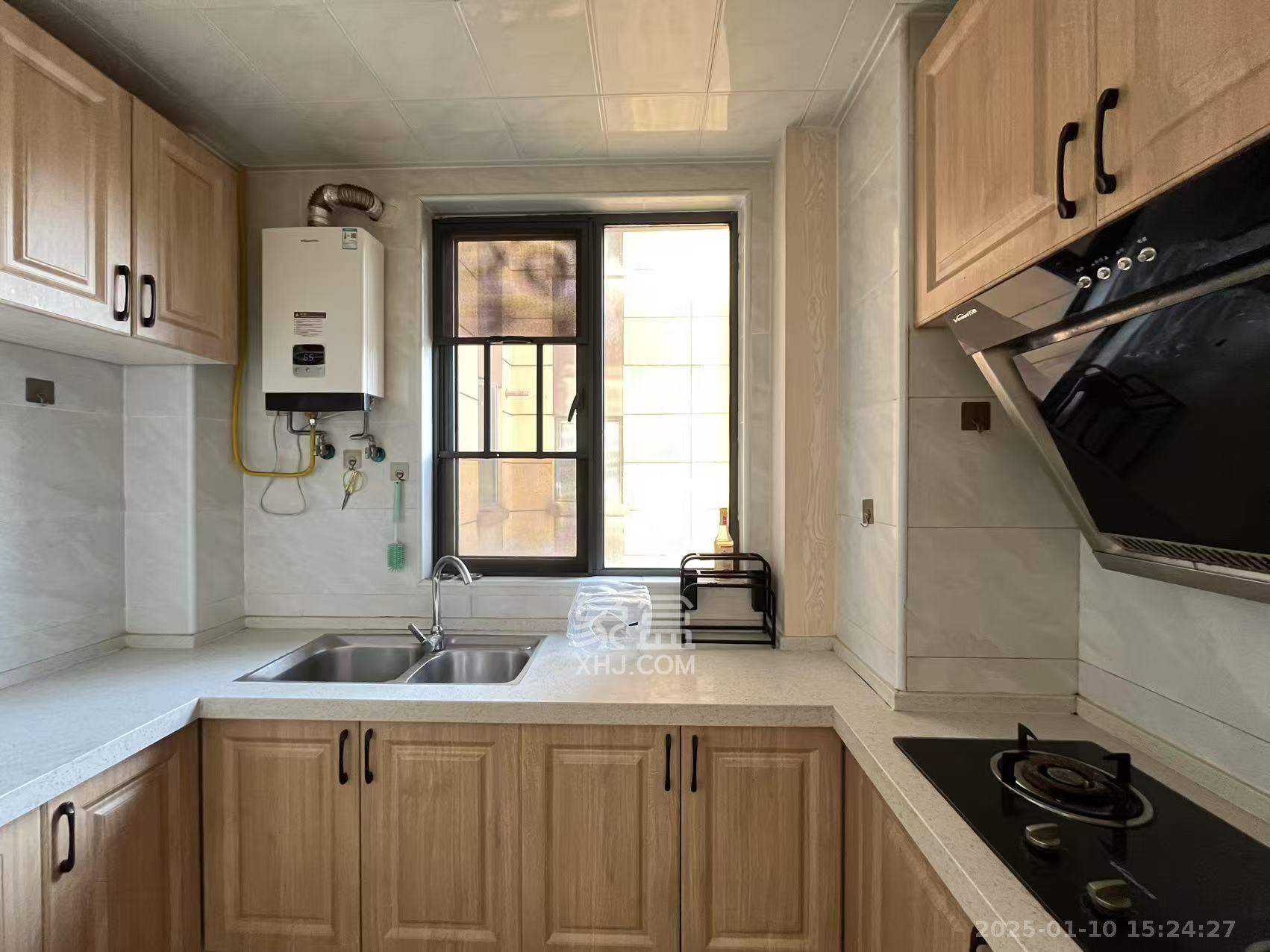 荣盛花语书苑 3室2厅2卫 3200.0元/月 荣盛花语书苑 3室2厅2卫 3200.0元/月室内图