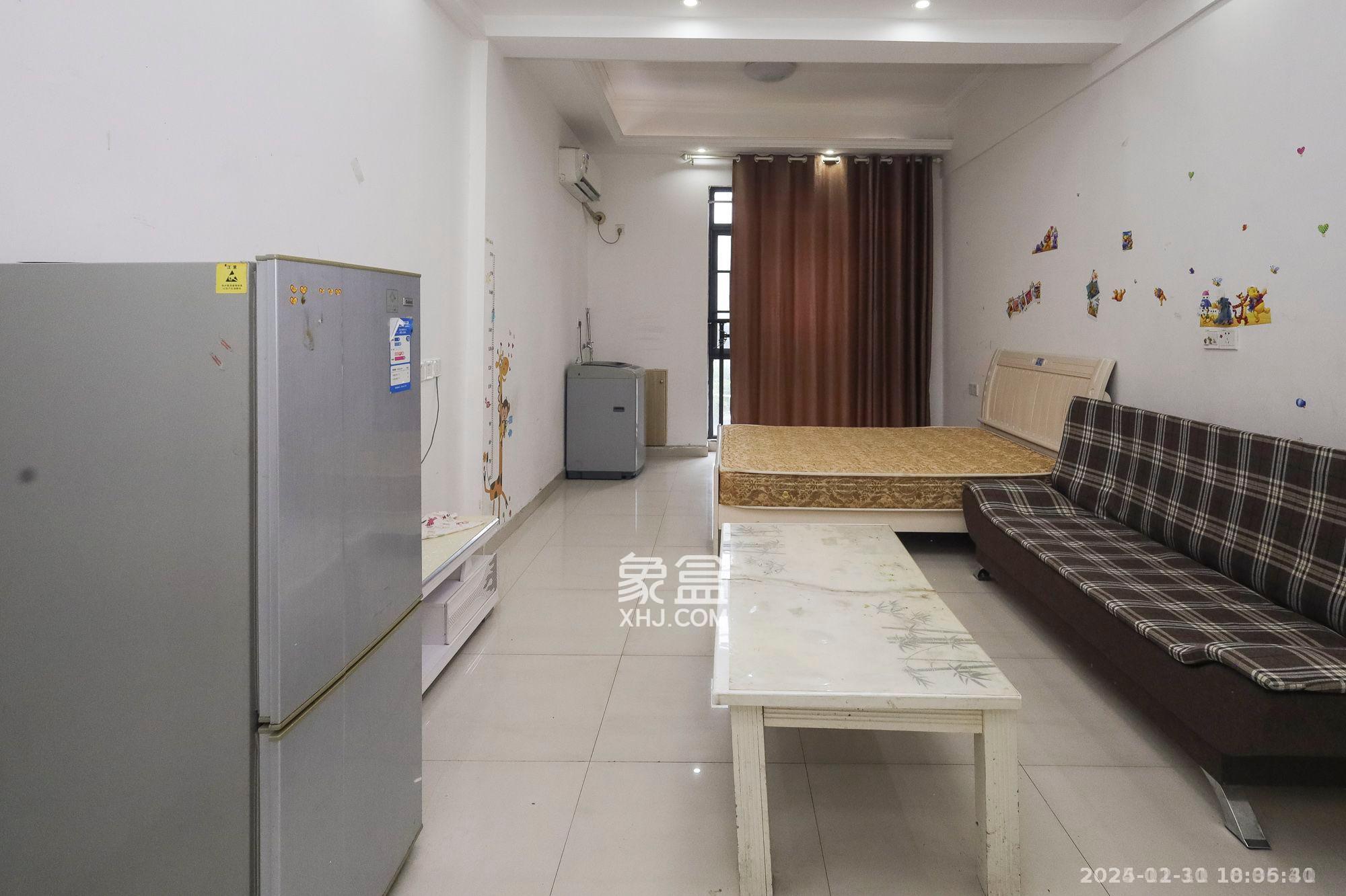 塞纳公馆 1室1厅1卫 1300.0元/月 塞纳公馆 1室1厅1卫 1300.0元/月室内图