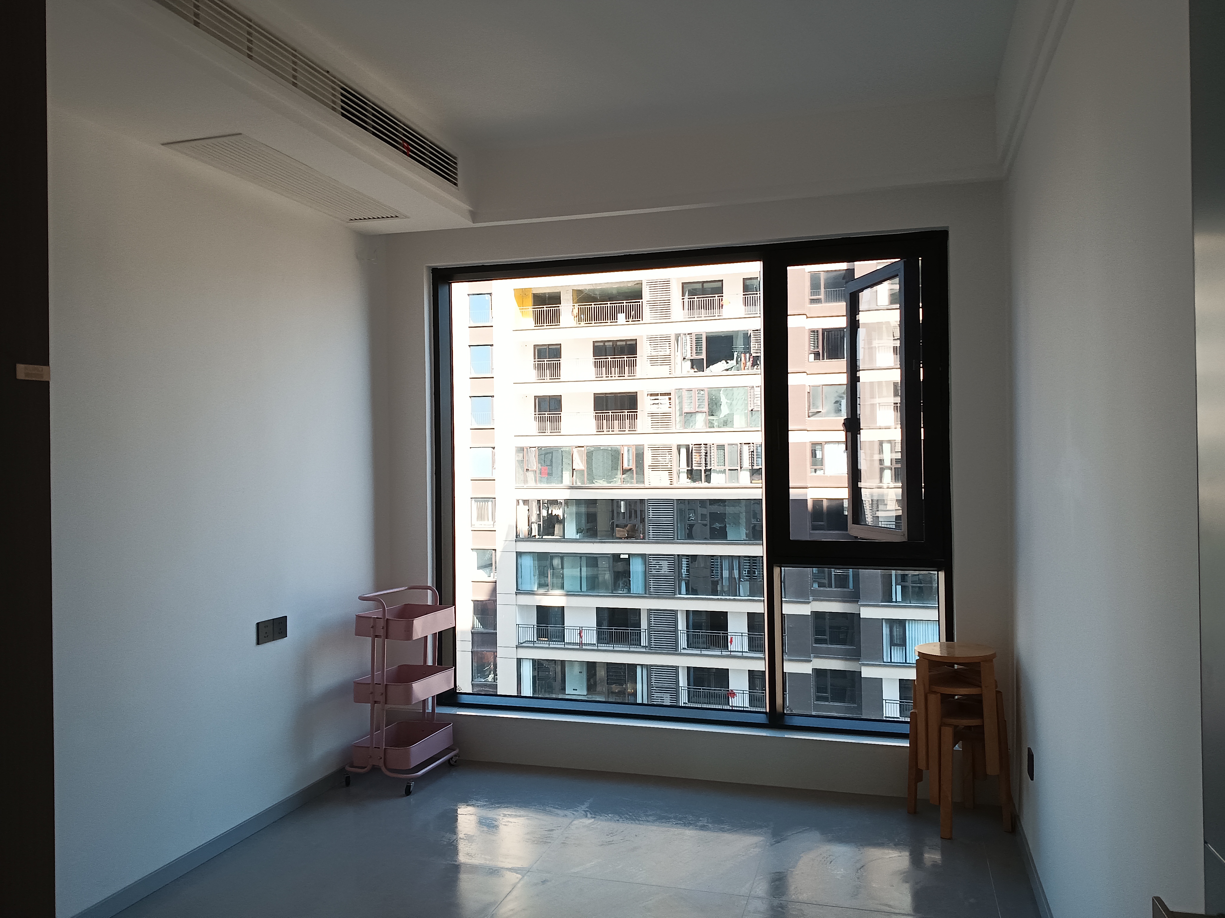 建发央著(悦发央著)  4室2厅3卫    168.0万 建发央著(悦发央著)  4室2厅3卫    168.0万卧室