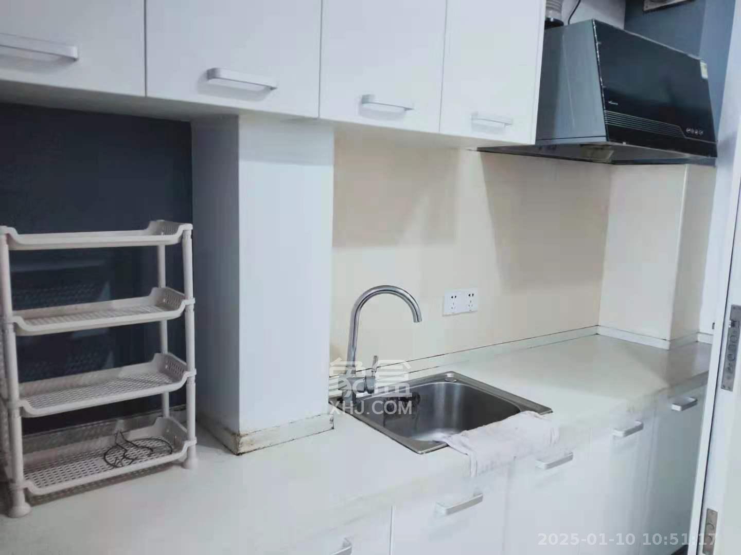 九峰远见  1室1厅1卫   1500.00元/月室内图