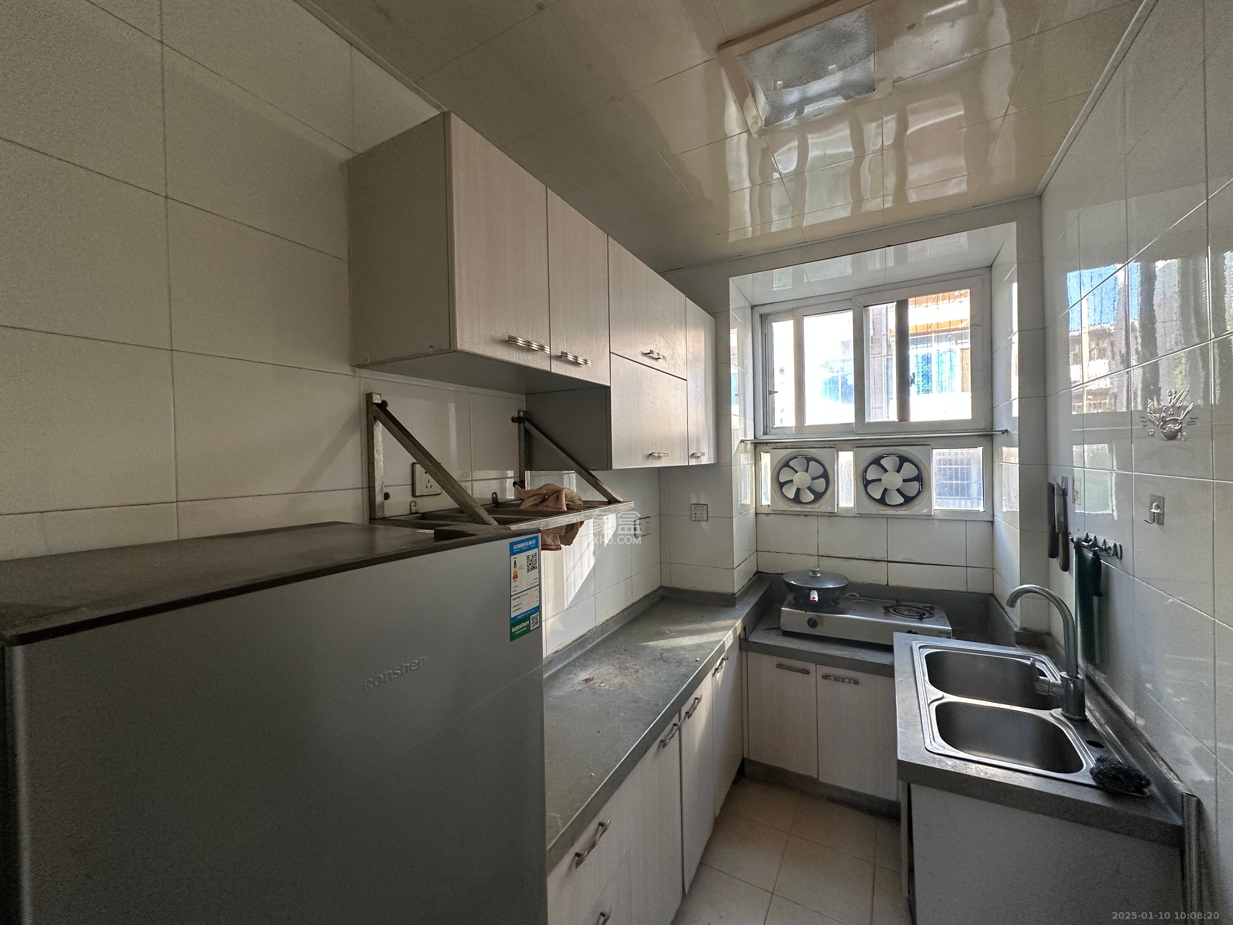 火星五片  2室1厅1卫    1400.0元/月 火星五片  2室1厅1卫    1400.0元/月室内图