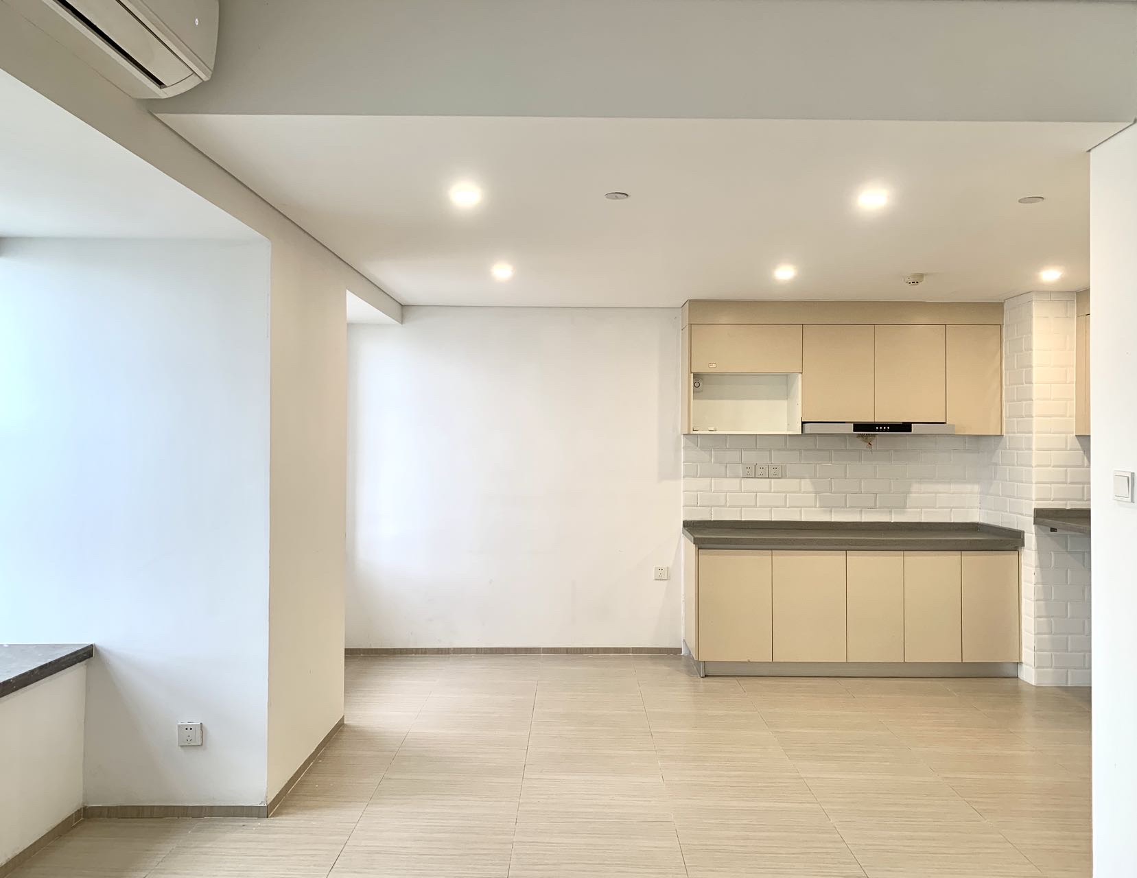 海航豪庭南苑 1室2厅1卫 120.0万 海航豪庭南苑 1室2厅1卫 120.0万室内图