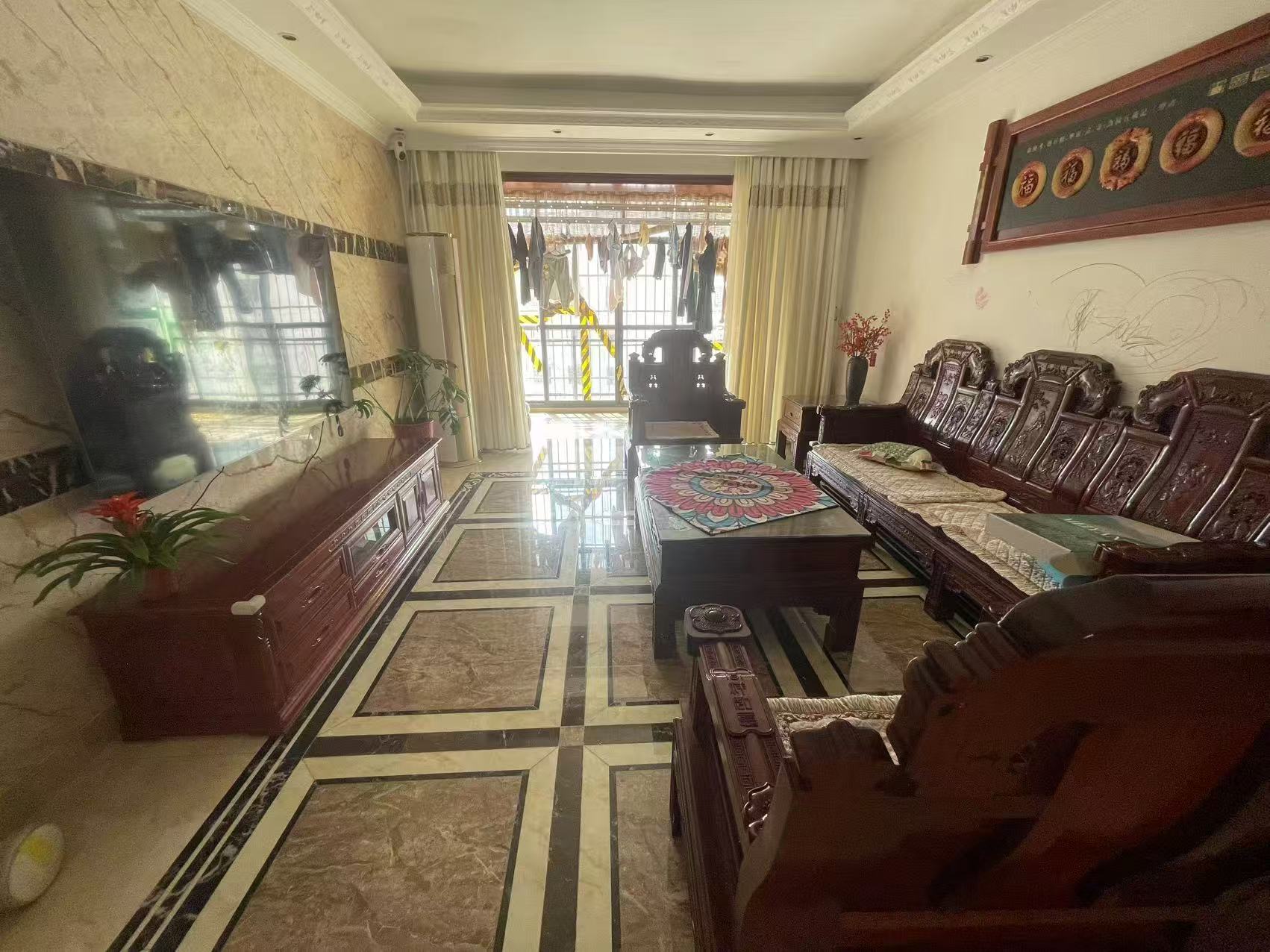 中景花园  3室2厅2卫    156.0万 中景花园  3室2厅2卫    156.0万客厅