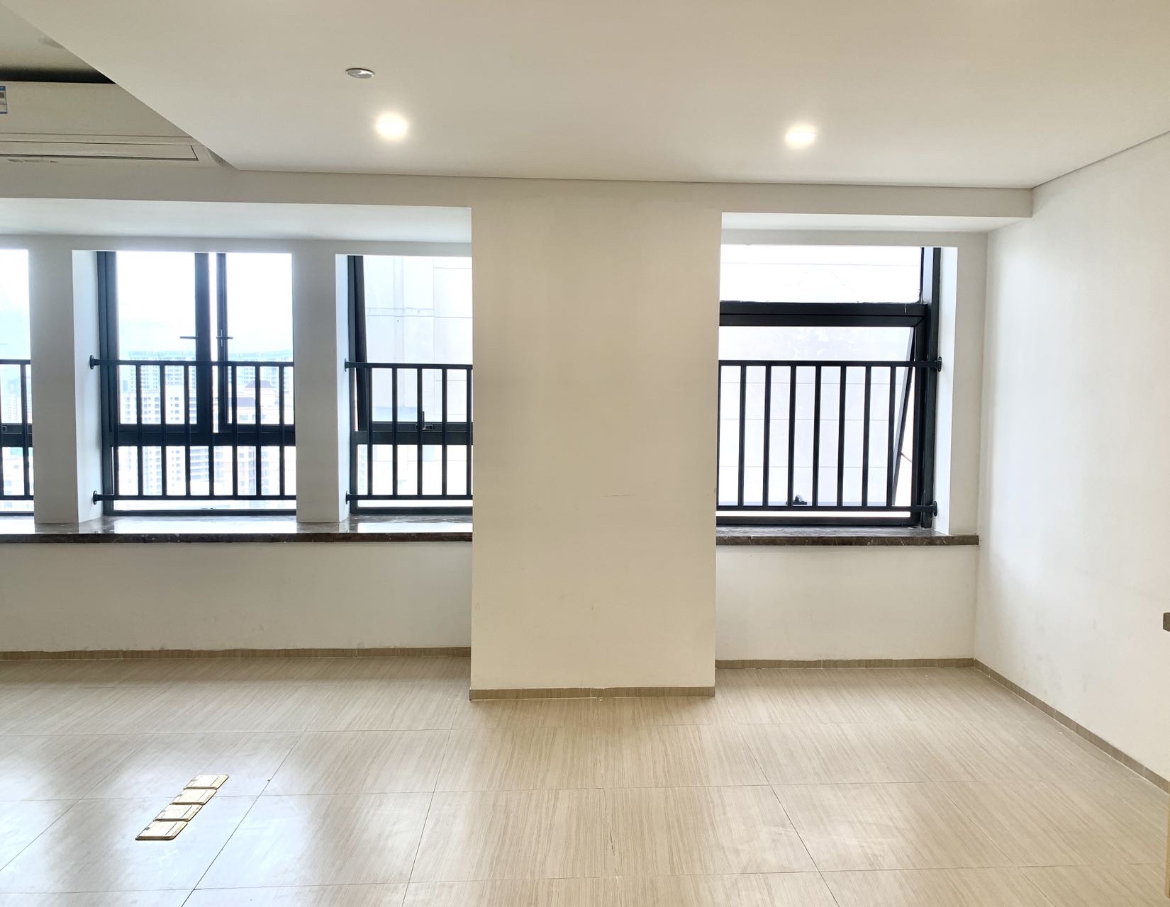 海航豪庭南苑 1室2厅1卫 120.0万 海航豪庭南苑 1室2厅1卫 120.0万室内图