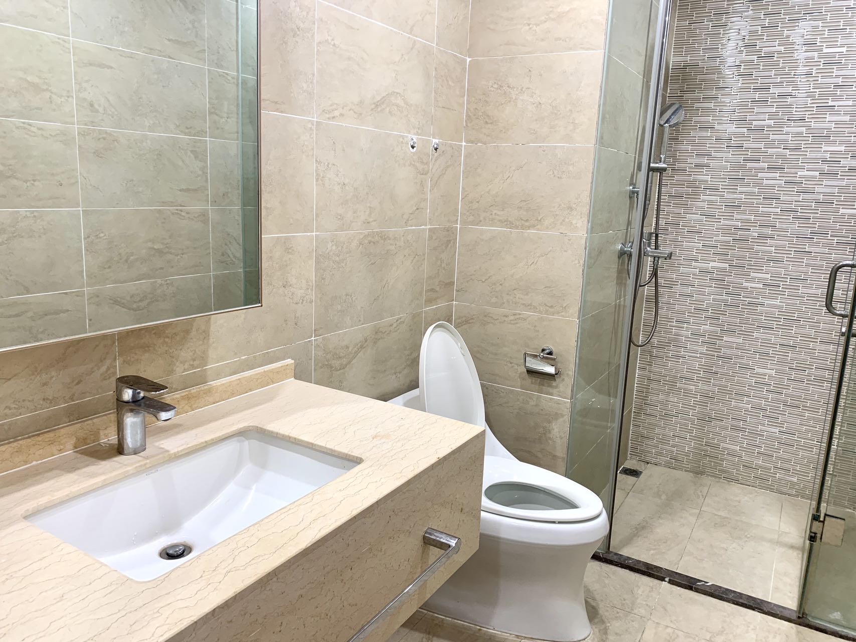 海航豪庭南苑 1室2厅1卫 120.0万 海航豪庭南苑 1室2厅1卫 120.0万室内图