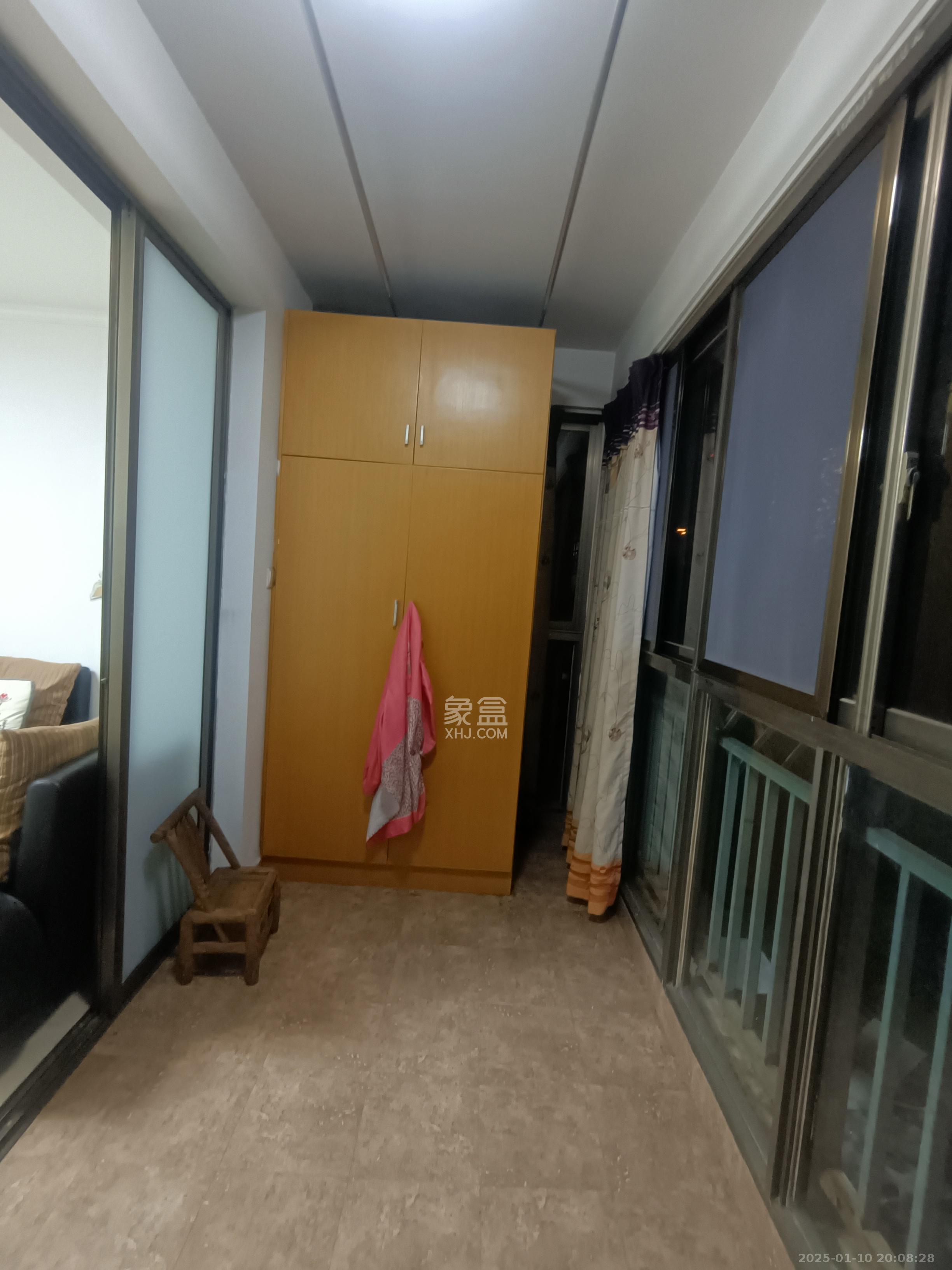 锦湘国际星城二期(锦雅苑) 3室2厅2卫 2600.0元/月 锦湘国际星城二期(锦雅苑) 3室2厅2卫 2600.0元/月室内图