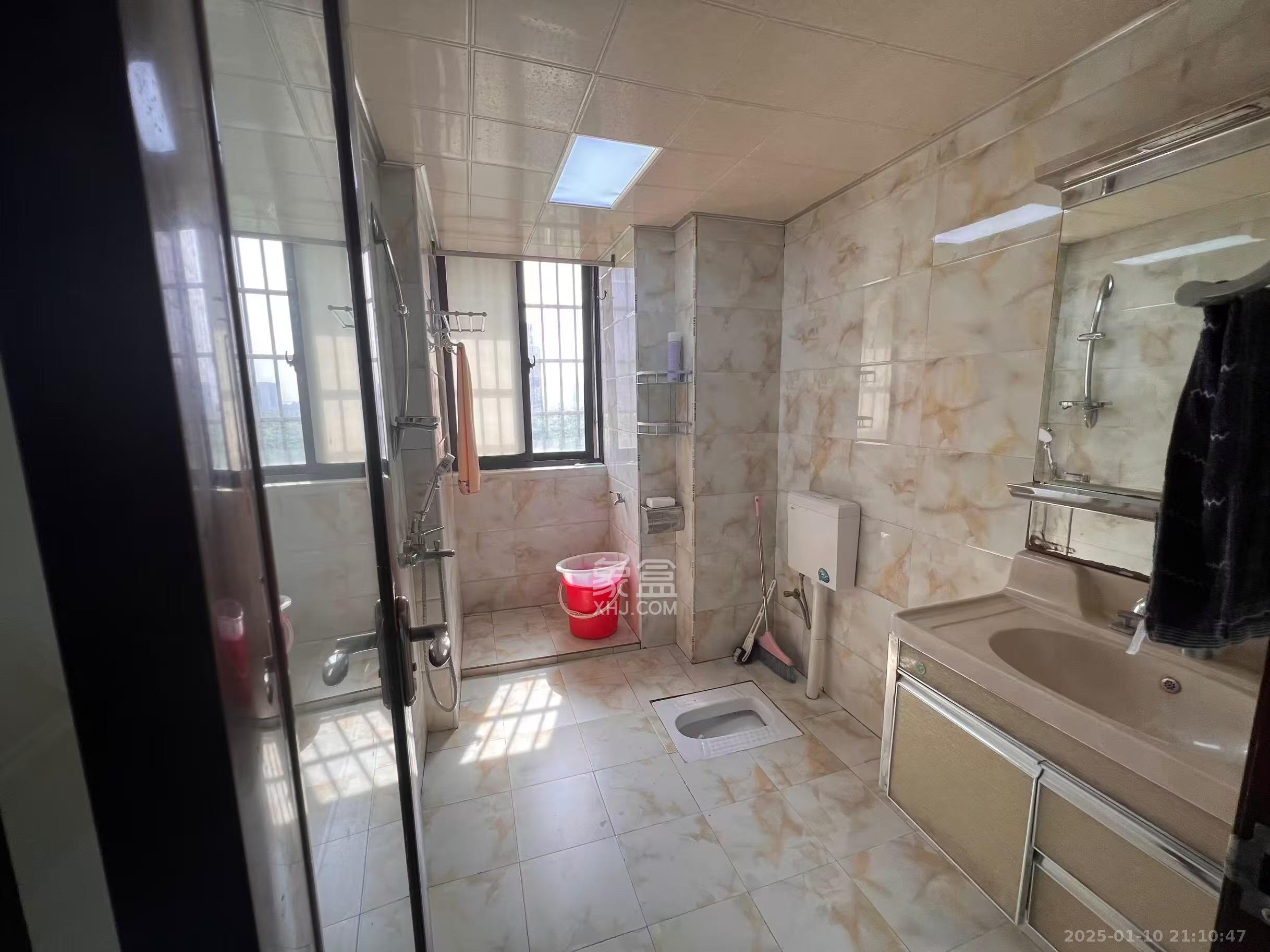 优山美地 4室2厅2卫 3200.0元/月 优山美地 4室2厅2卫 3200.0元/月室内图