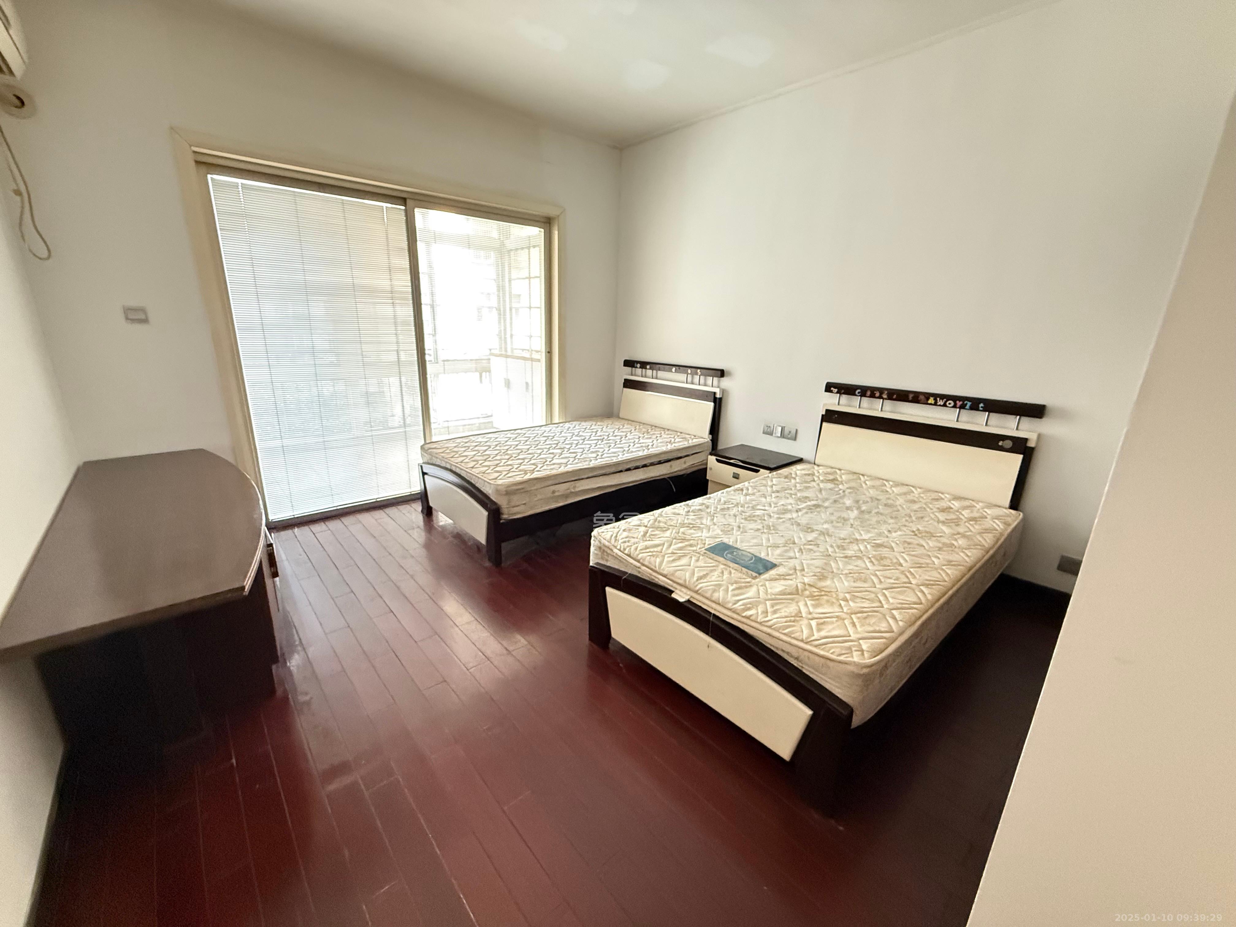 惠泽园 5室2厅2卫 6500.0元/月 惠泽园 5室2厅2卫 6500.0元/月室内图