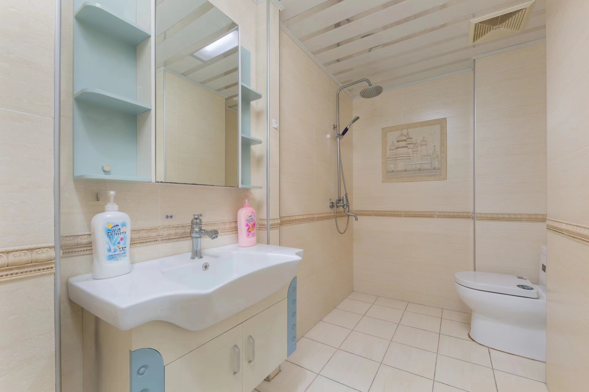 龙江大厦 4室2厅2卫 200.0万 龙江大厦 4室2厅2卫 200.0万室内图