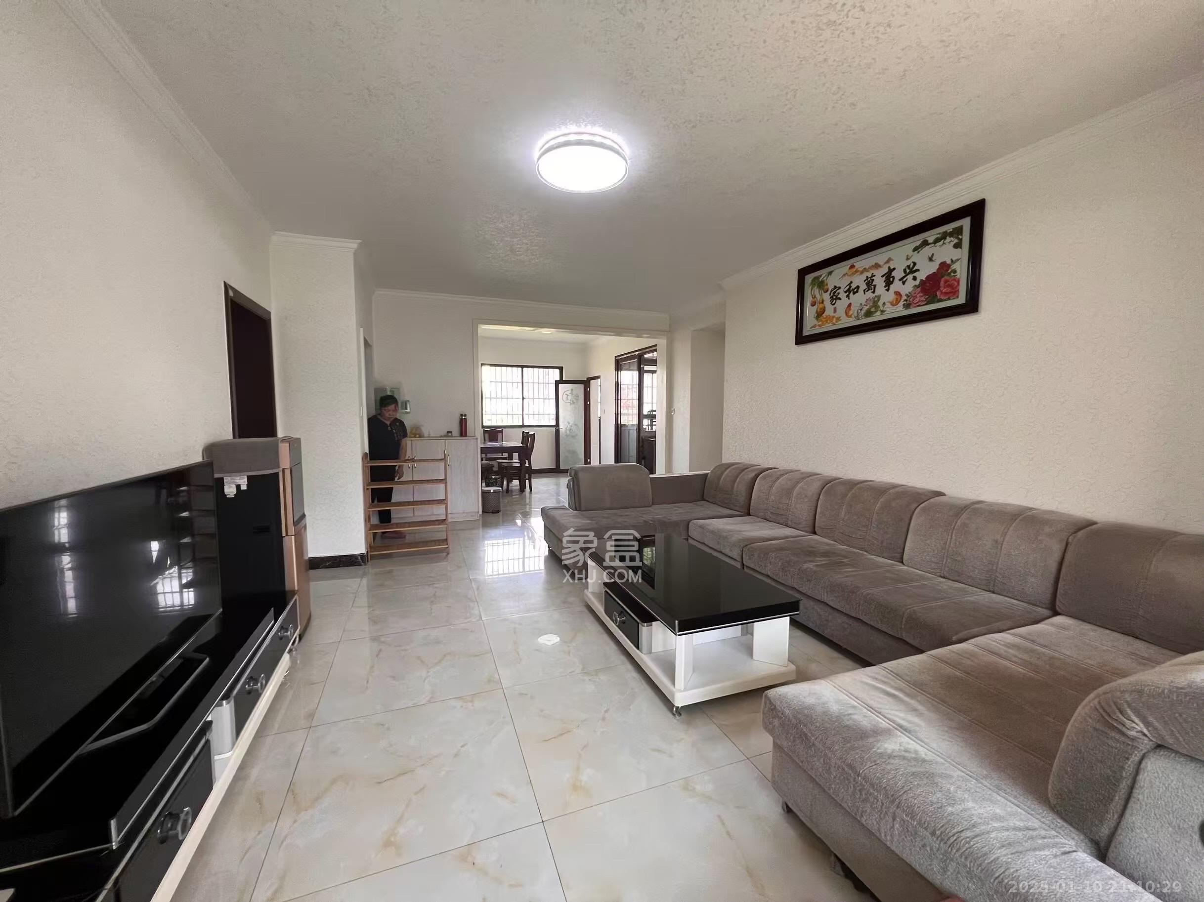 优山美地 4室2厅2卫 3200.0元/月 优山美地 4室2厅2卫 3200.0元/月室内图