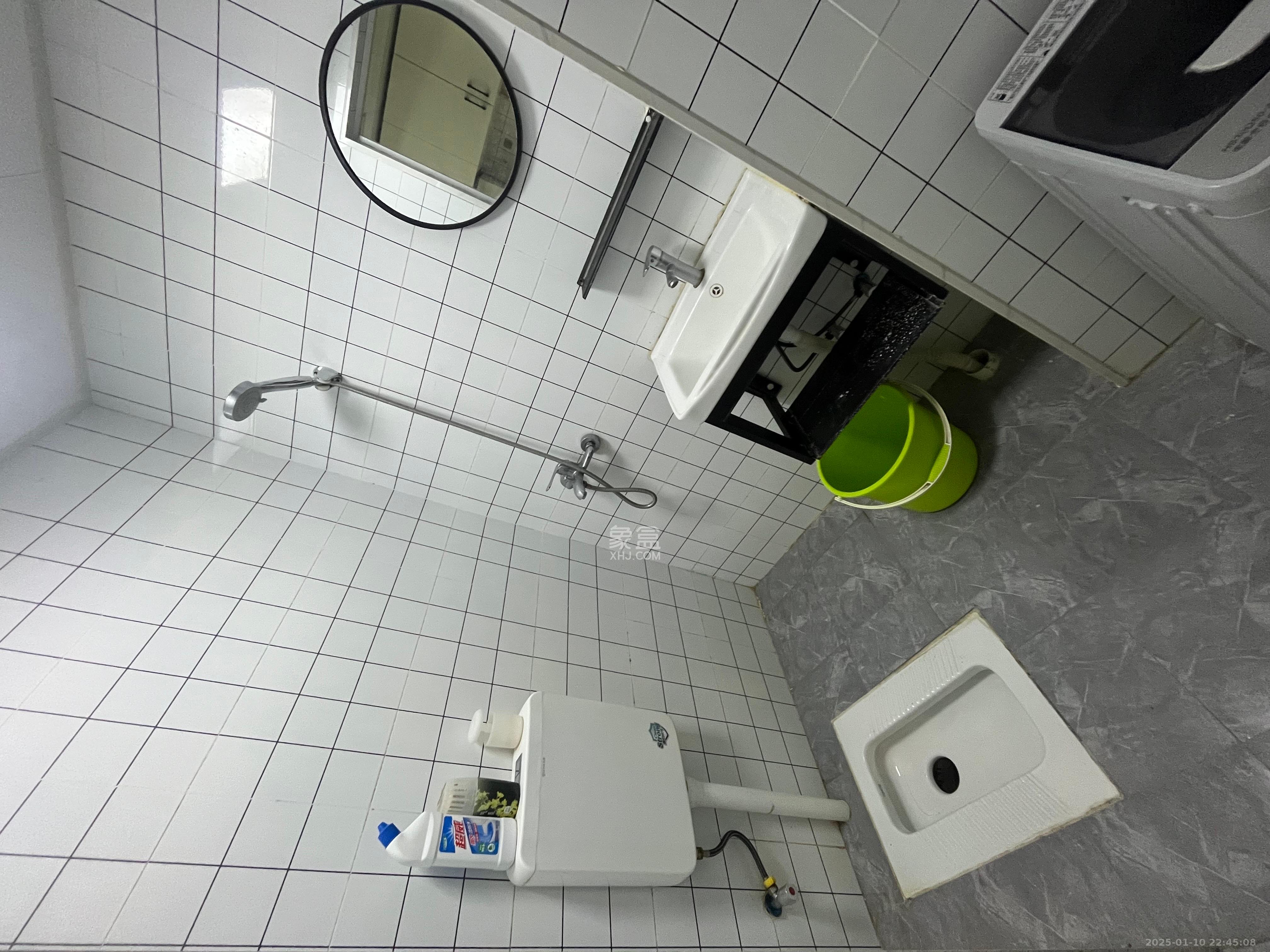 黄荆小区 1室0厅0卫 2400.0元/月 黄荆小区 1室0厅0卫 2400.0元/月室内图