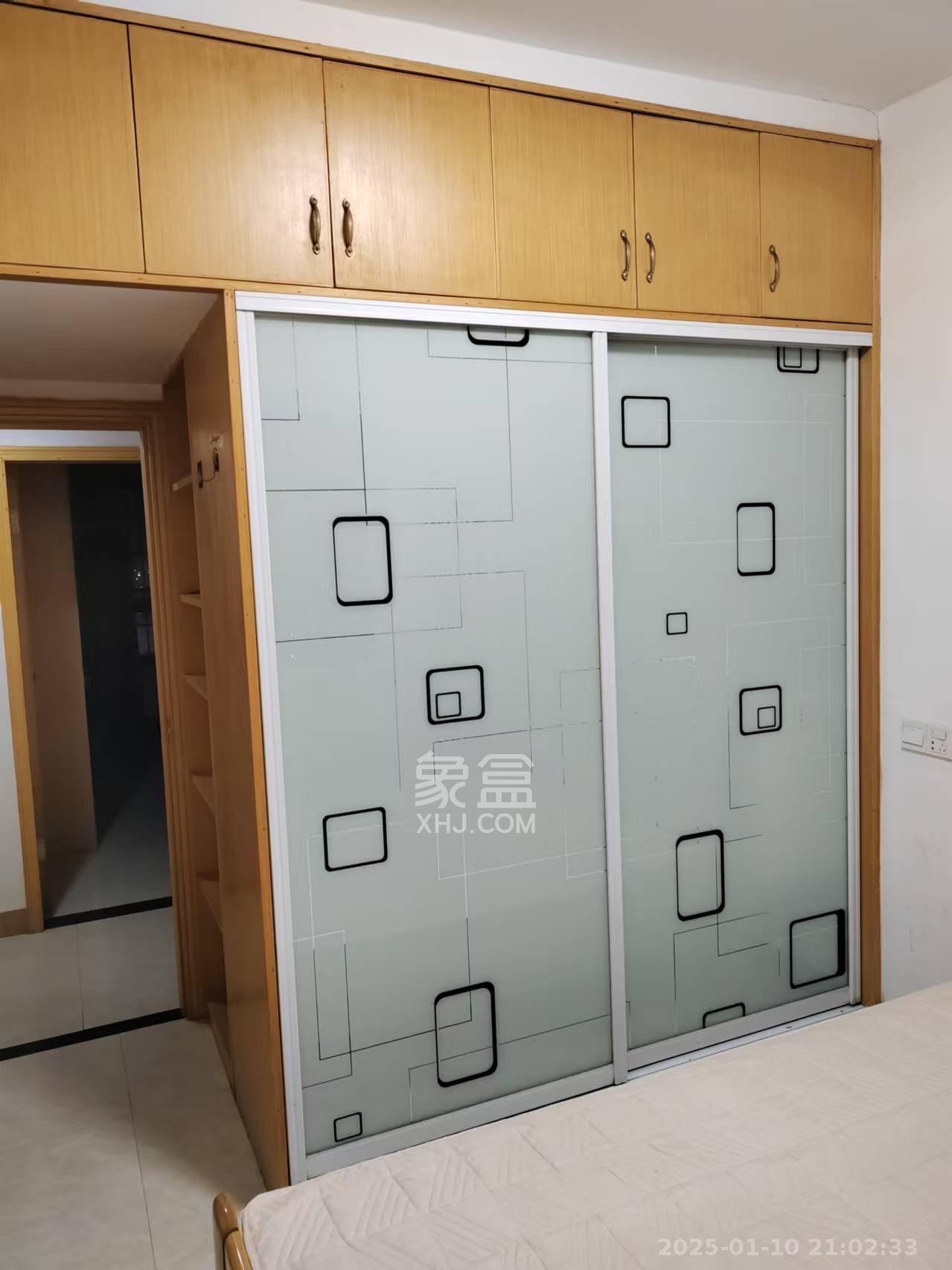 和沁园  3室1厅2卫   2500.00元/月室内图