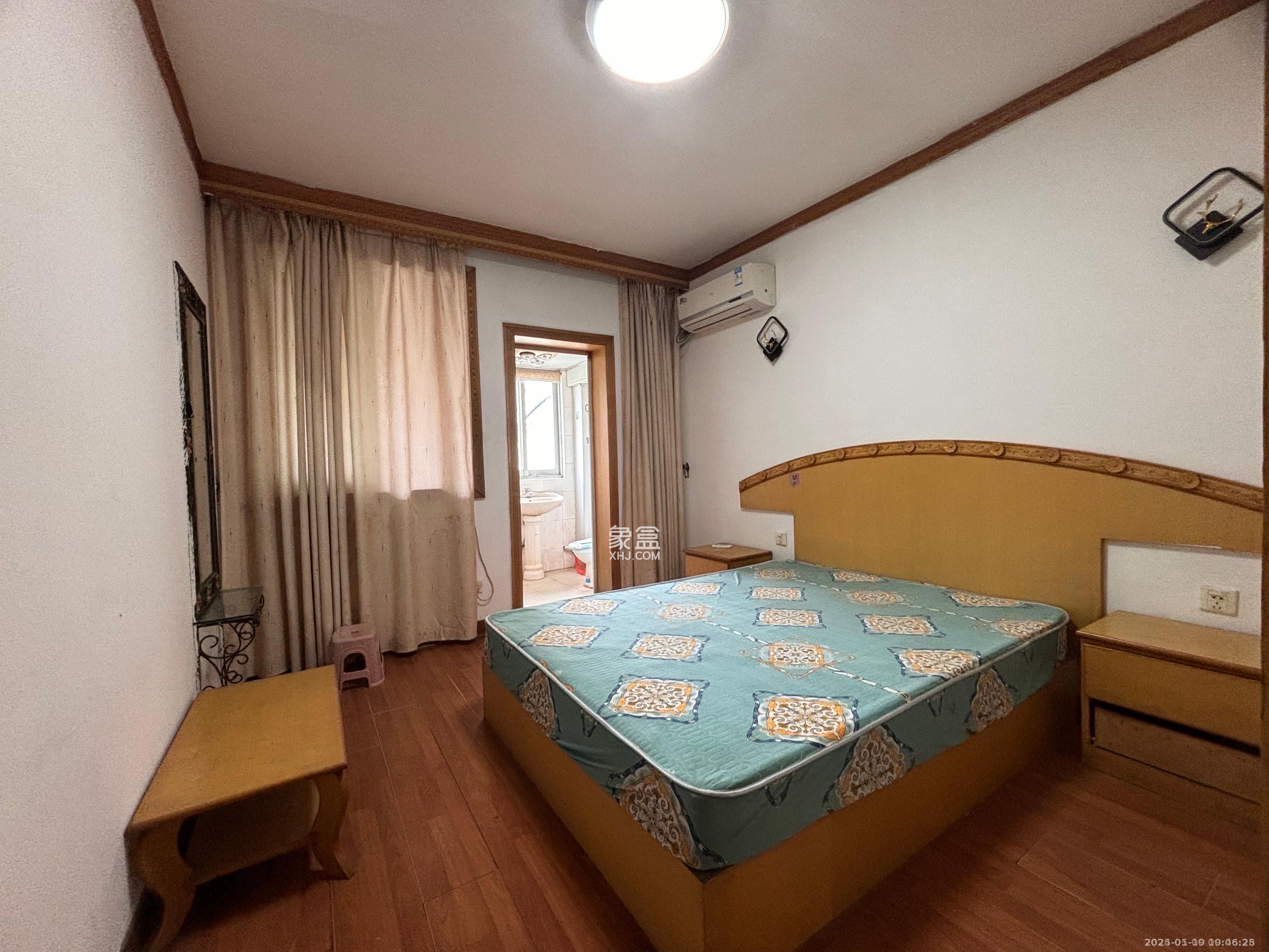 天龙花园 3室2厅2卫 2380.0元/月 天龙花园 3室2厅2卫 2380.0元/月室内图