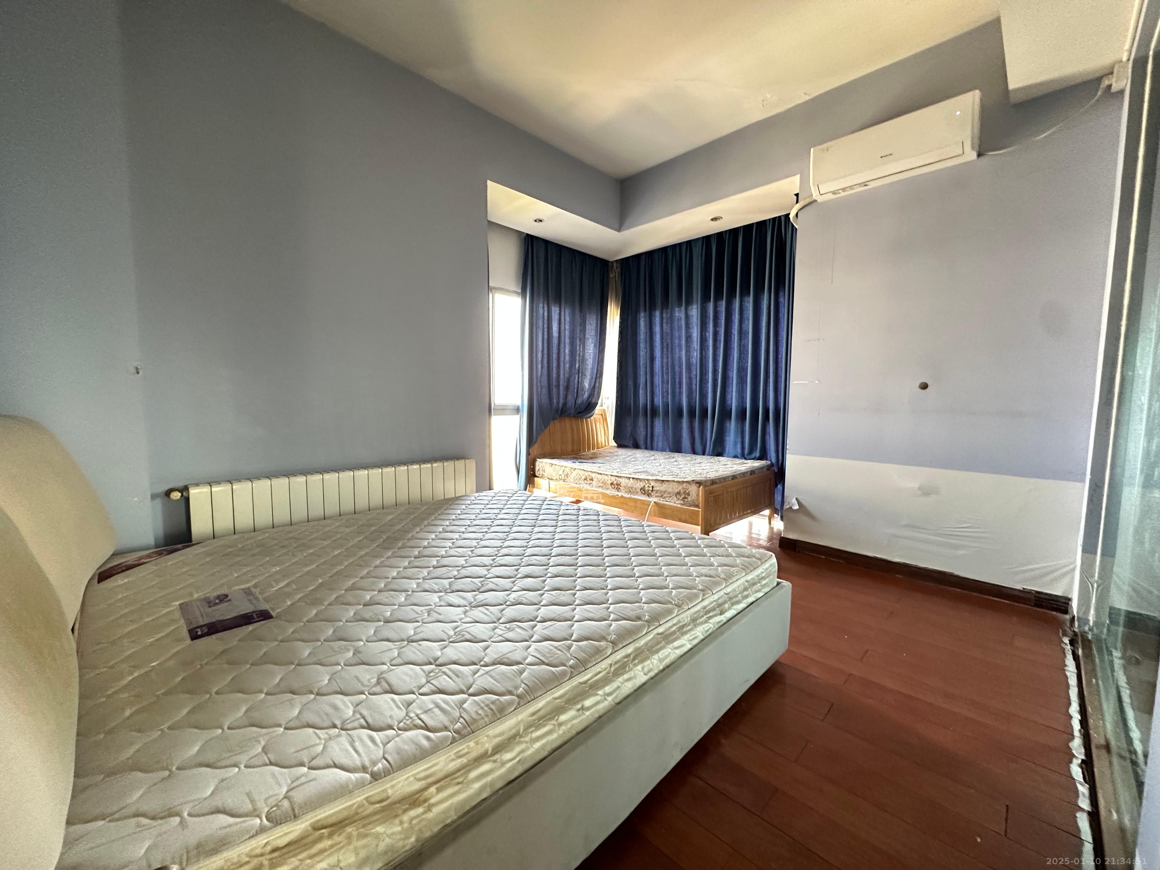 湖南省体育局单位宿舍(省体总会宿舍) 4室2厅2卫 5300.0元/月 湖南省体育局单位宿舍(省体总会宿舍) 4室2厅2卫 5300.0元/月室内图