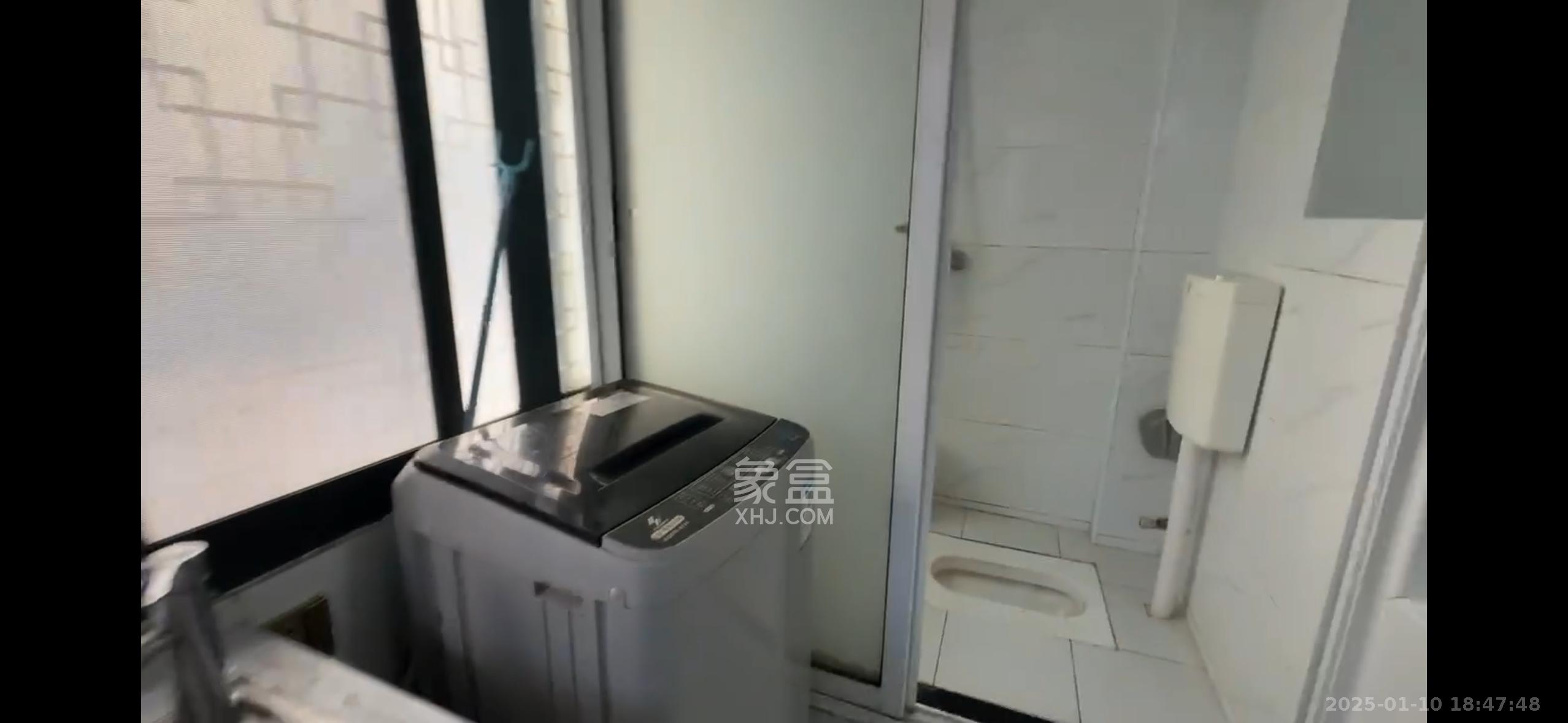 向韶村 1室1厅1卫 1250.0元/月 向韶村 1室1厅1卫 1250.0元/月室内图