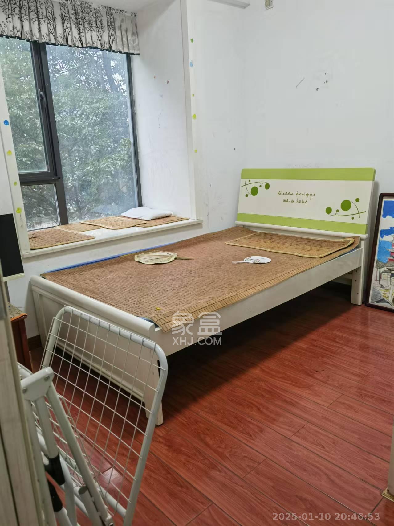 华润凤凰城二期  3室2厅1卫   1700.00元/月室内图