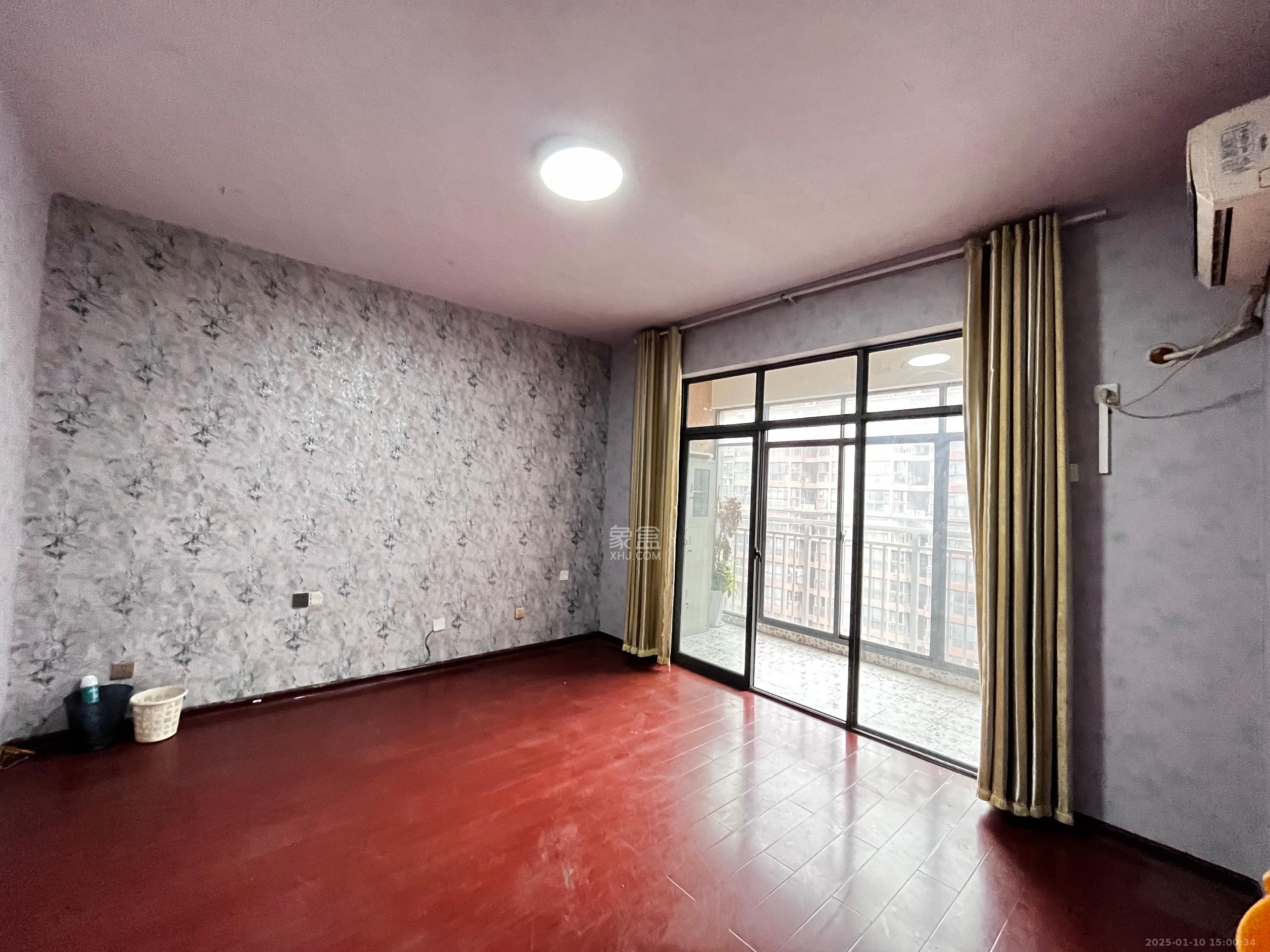 金领家族  3室1厅1卫    2600.0元/月 金领家族  3室1厅1卫    2600.0元/月室内图