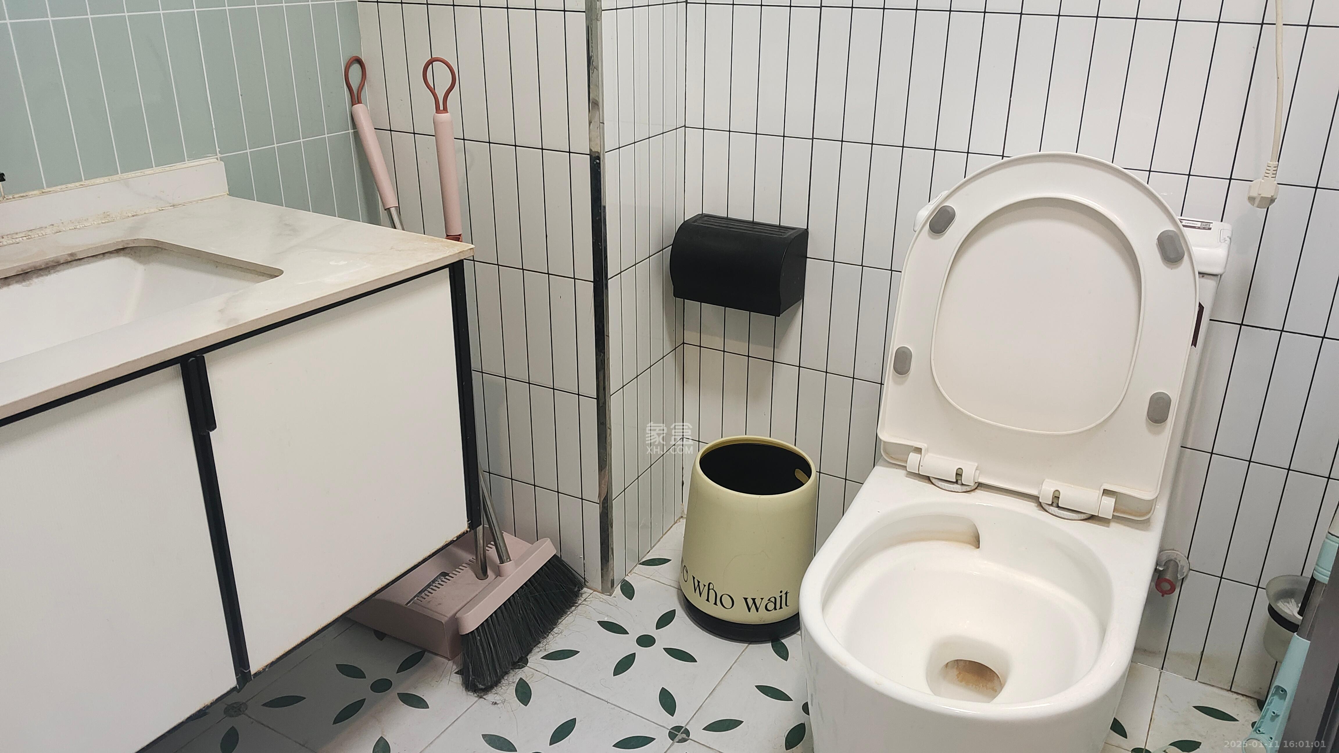 万润时光里 1室1厅1卫 1900.0元/月 万润时光里 1室1厅1卫 1900.0元/月室内图