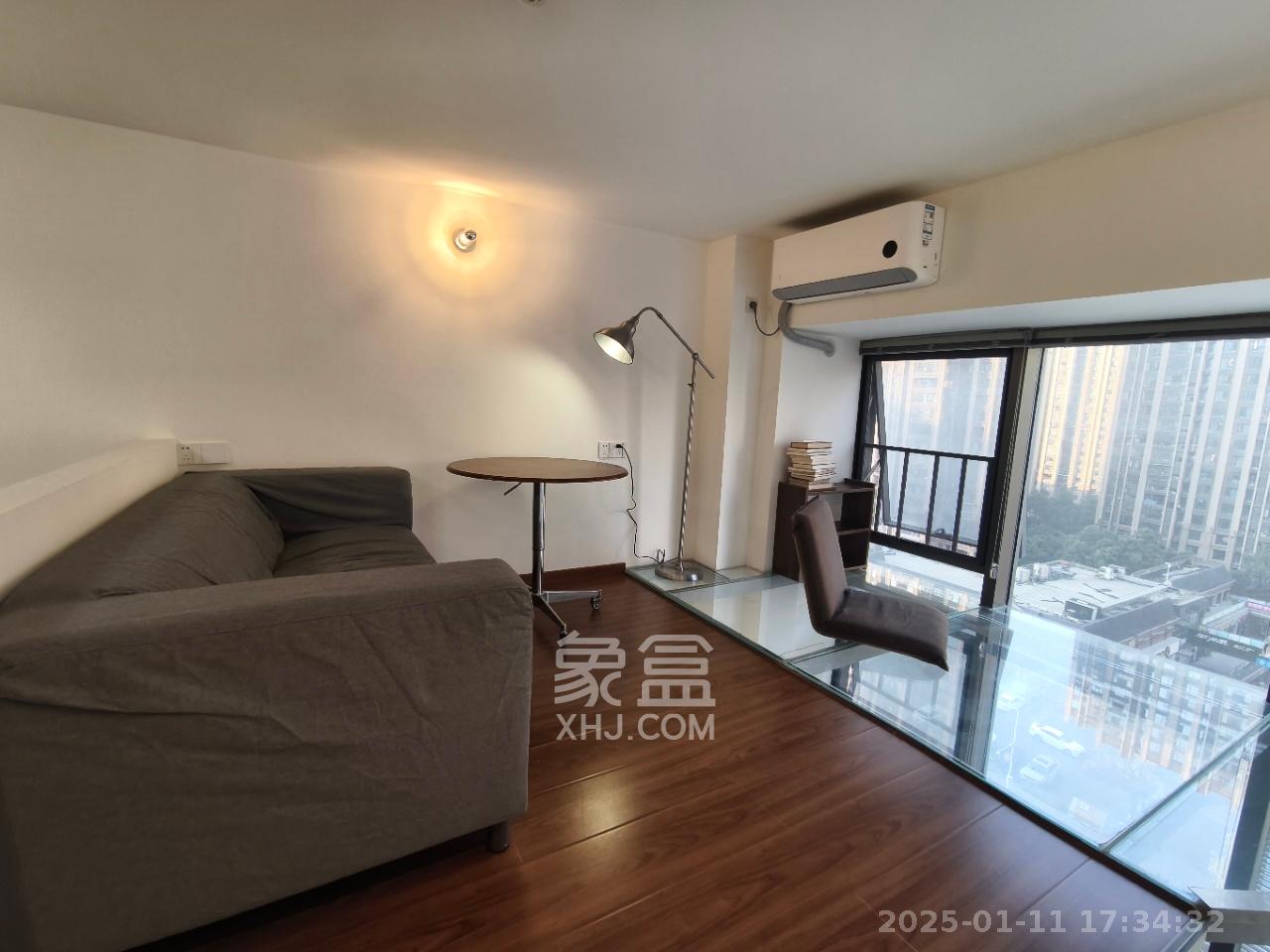 龙湖铂金岛 2室1厅1卫 2500.0元/月 龙湖铂金岛 2室1厅1卫 2500.0元/月室内图