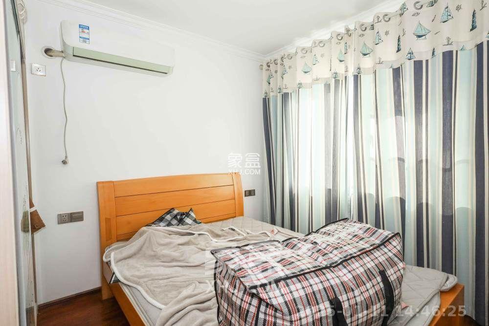 好莱城(弘德西街) 3室2厅1卫 2300.0元/月 好莱城(弘德西街) 3室2厅1卫 2300.0元/月室内图