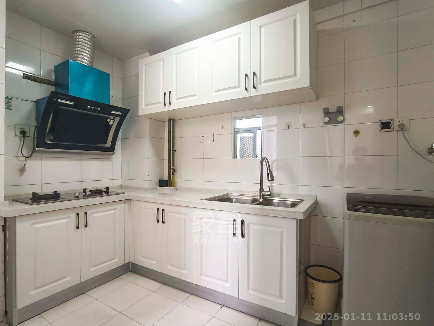 鸿盛大厦 1室1厅1卫 2400.0元/月 鸿盛大厦 1室1厅1卫 2400.0元/月室内图