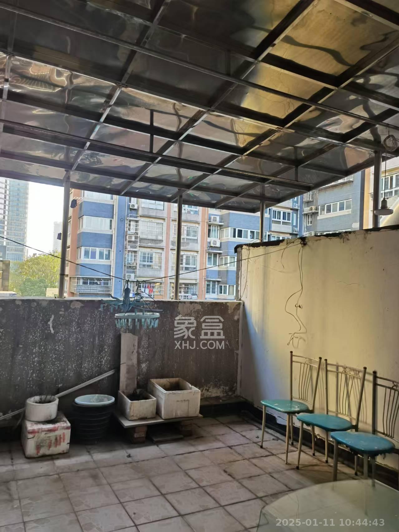 星蓝湾 1室1厅1卫 1600.0元/月 星蓝湾 1室1厅1卫 1600.0元/月室内图