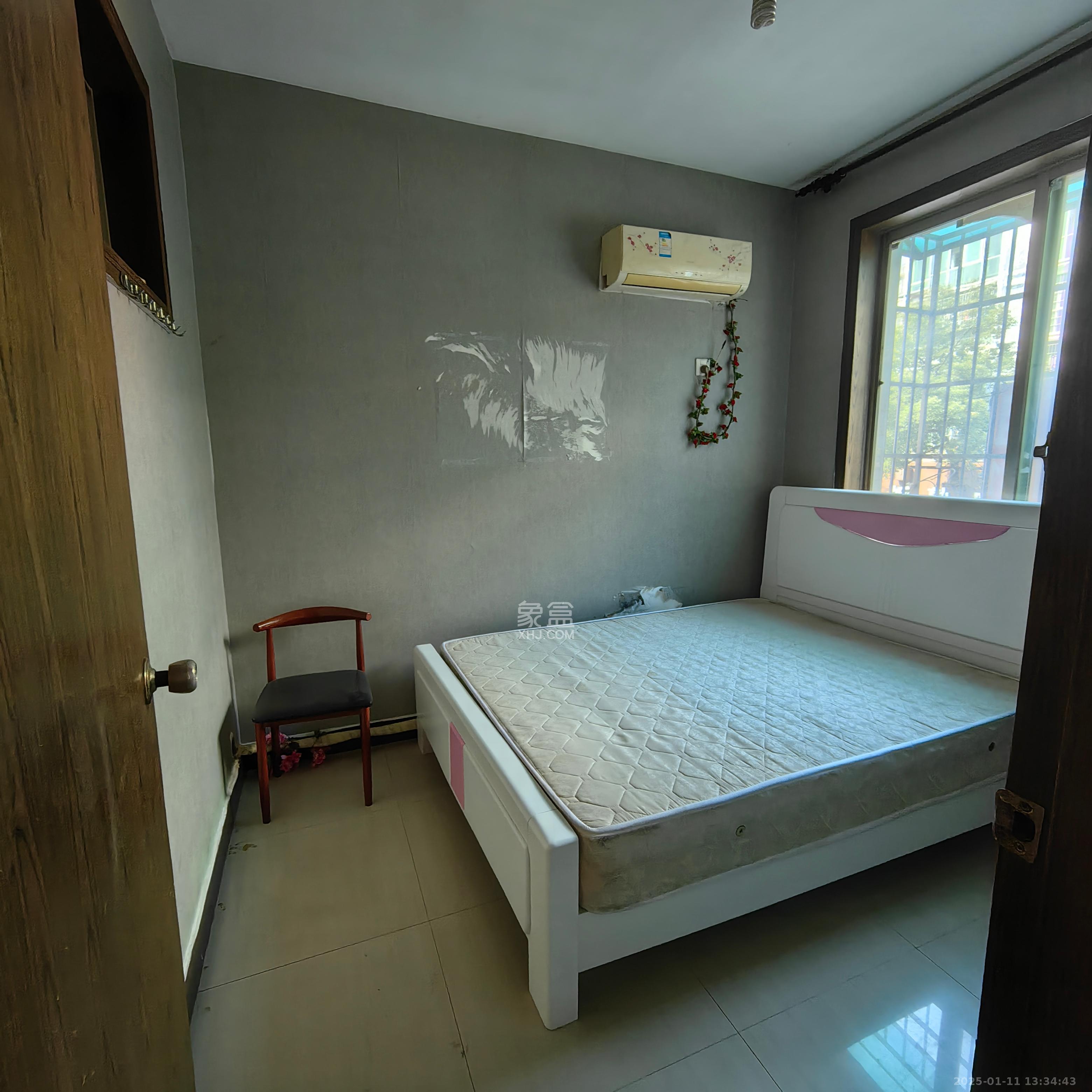 中南汽车世界 3室2厅1卫 1300.0元/月 中南汽车世界 3室2厅1卫 1300.0元/月室内图