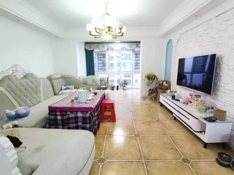 恒隆国际 3室2厅2卫 2400.0元/月 恒隆国际 3室2厅2卫 2400.0元/月室内图