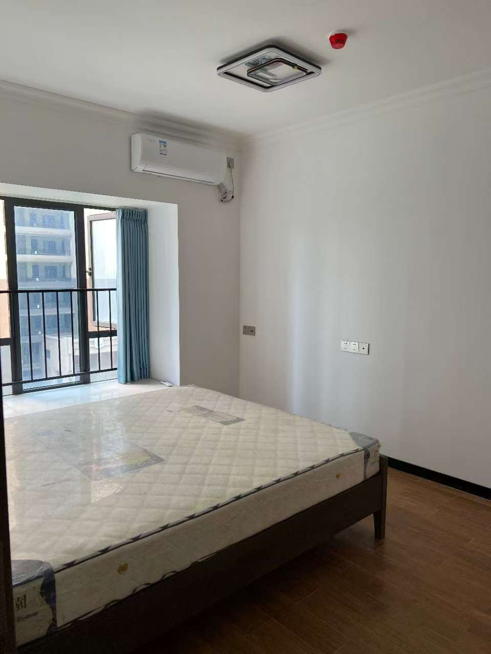 碧桂园公园上城 3室2厅2卫 2800.0元/月 碧桂园公园上城 3室2厅2卫 2800.0元/月室内图