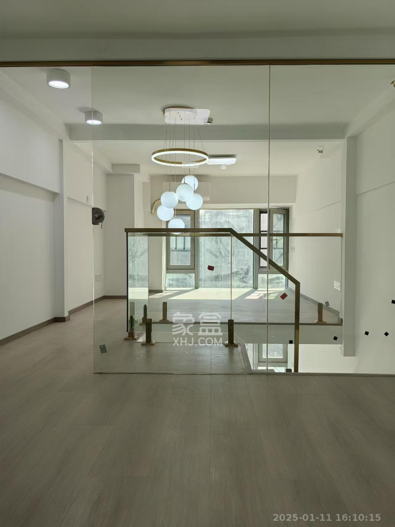 福晟翡翠湾 1室1厅1卫 2200.0元/月 福晟翡翠湾 1室1厅1卫 2200.0元/月室内图