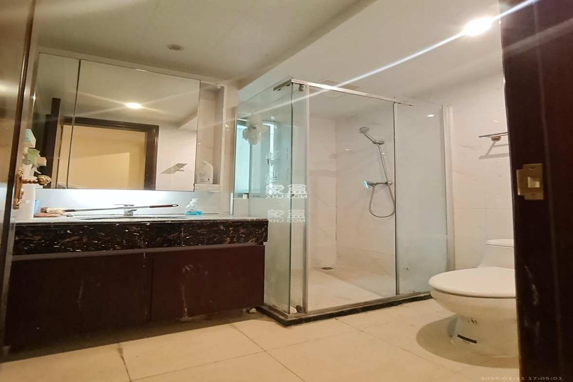 恒大雅苑  1室2厅1卫    2400.0元/月 恒大雅苑  1室2厅1卫    2400.0元/月室内图