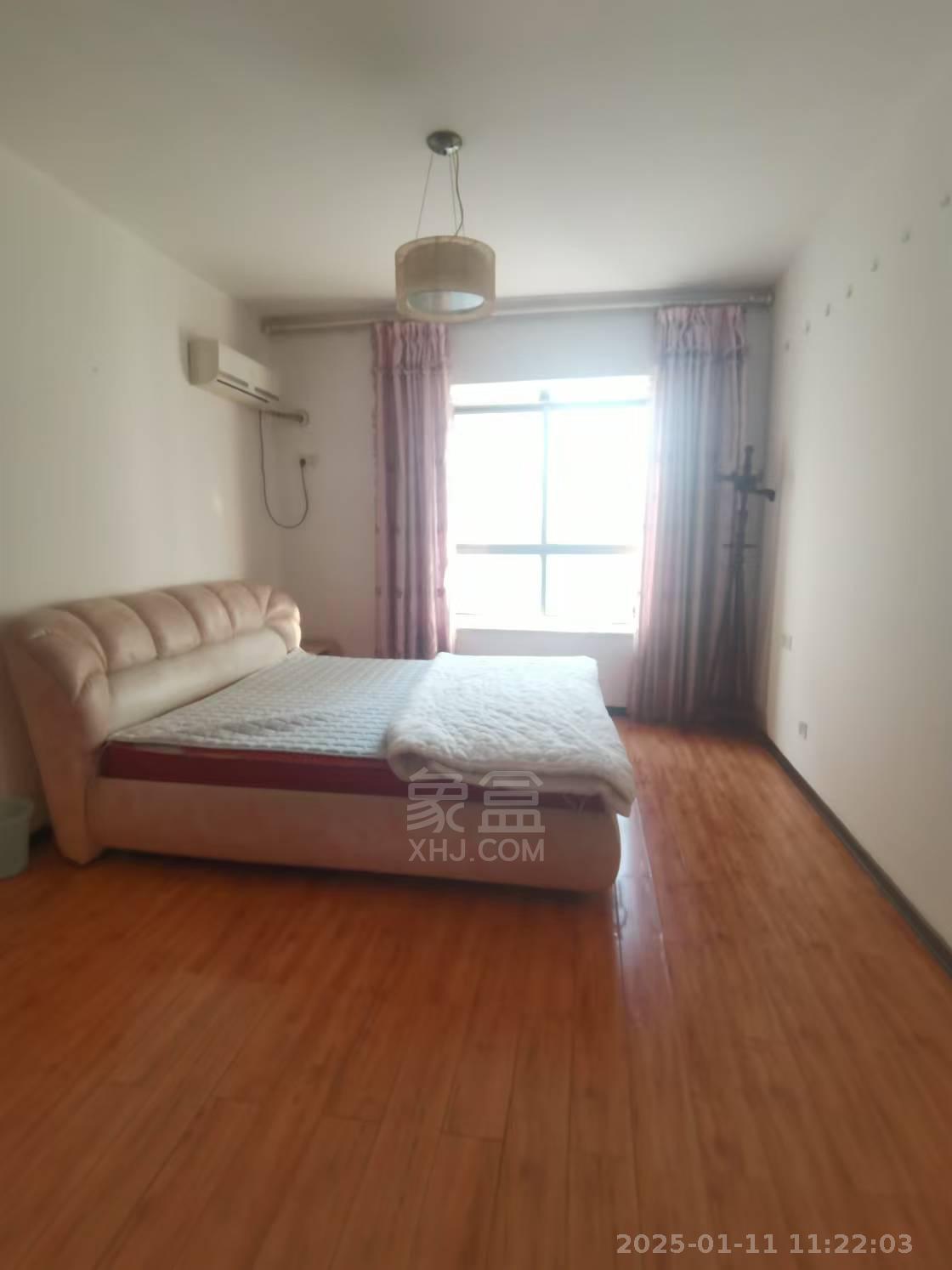 庐山恋 3室2厅2卫 1800.0元/月 庐山恋 3室2厅2卫 1800.0元/月室内图