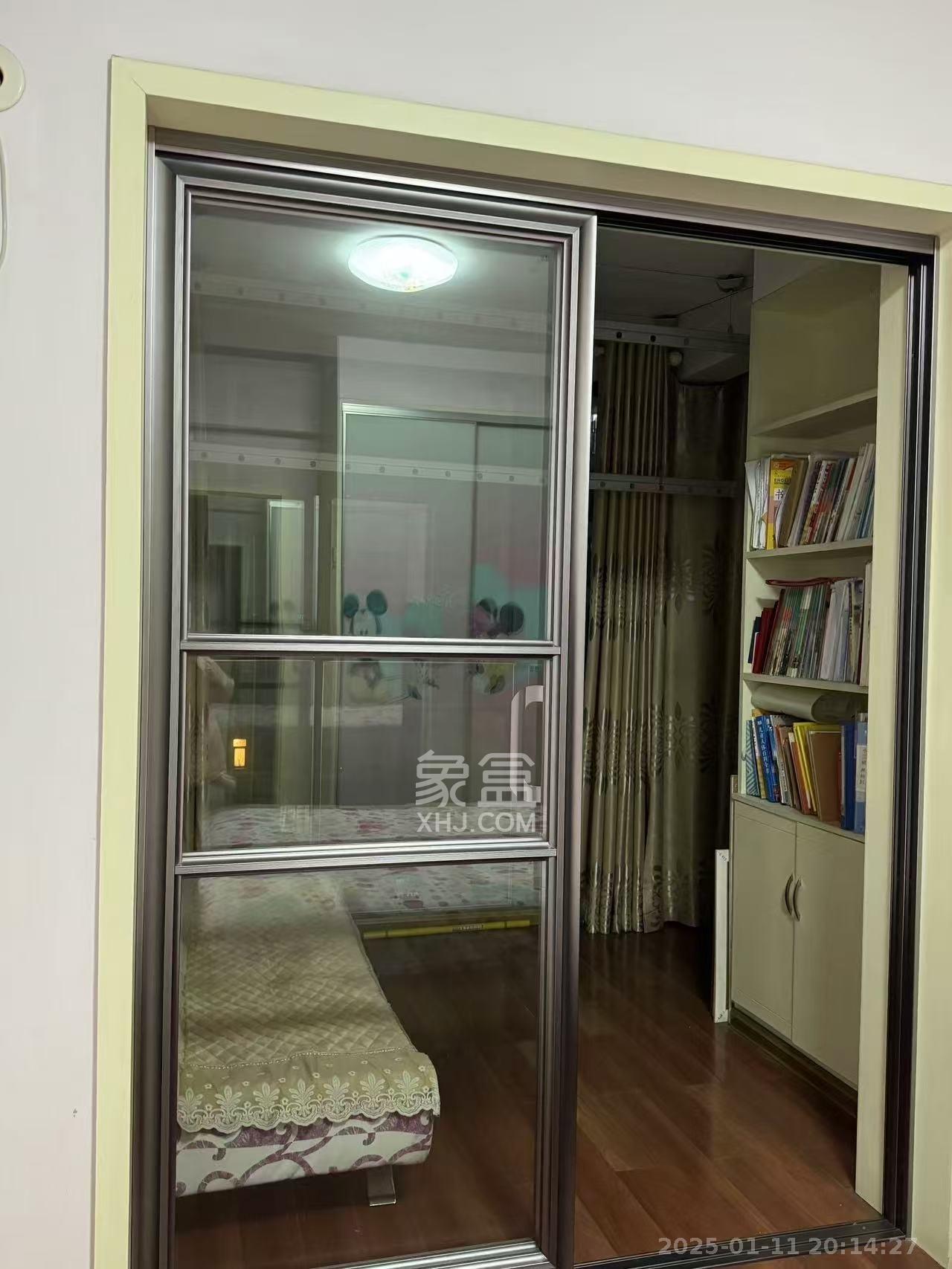 嘉宇盛世华章 3室2厅2卫 3200.0元/月 嘉宇盛世华章 3室2厅2卫 3200.0元/月室内图