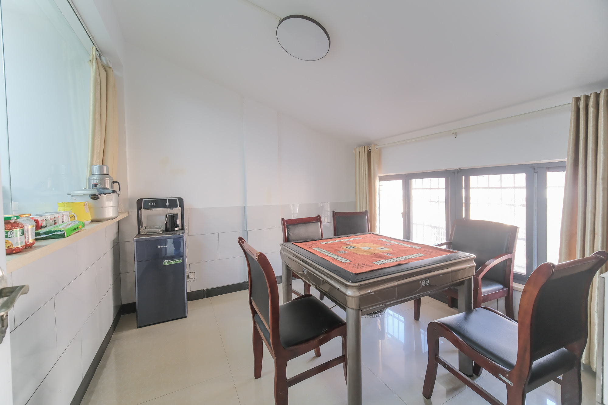 龙塘安置区(龙塘小区)  1室0厅0卫    380.0万 龙塘安置区(龙塘小区)  1室0厅0卫    380.0万卧室